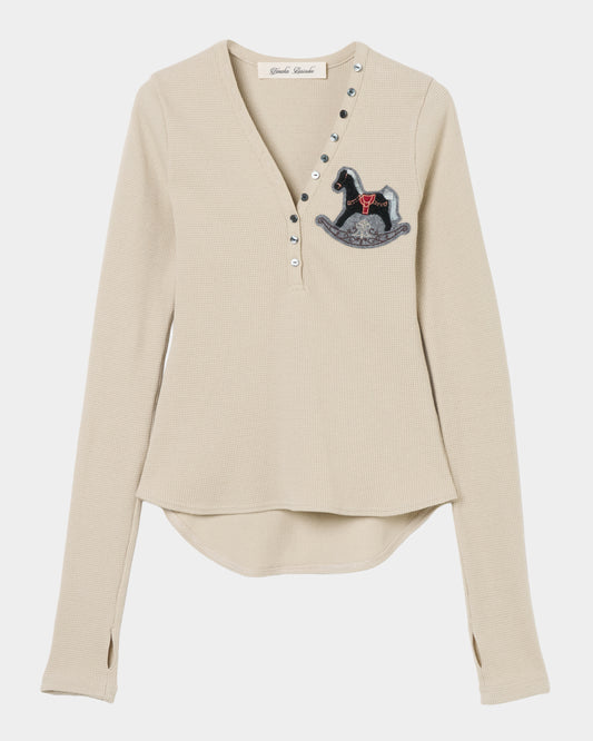 【New item】rocking horse patch thermal tops Beige【Delivery in April 2026】
