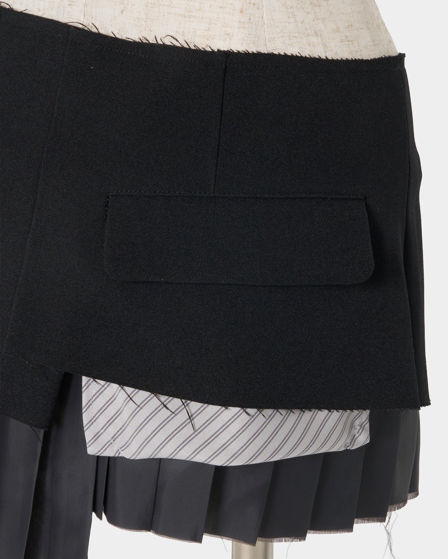 Pleated lining wrap skirt Black【Delivery in January 2027】