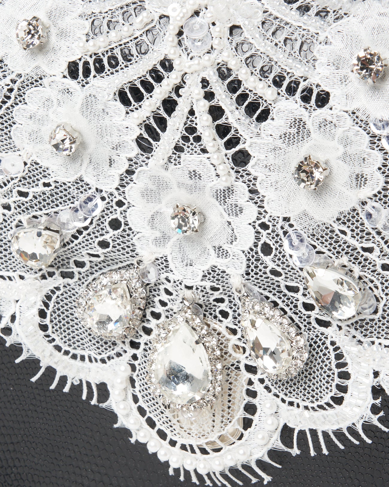 white lace crocodile mini bag【Delivery in August 2025】