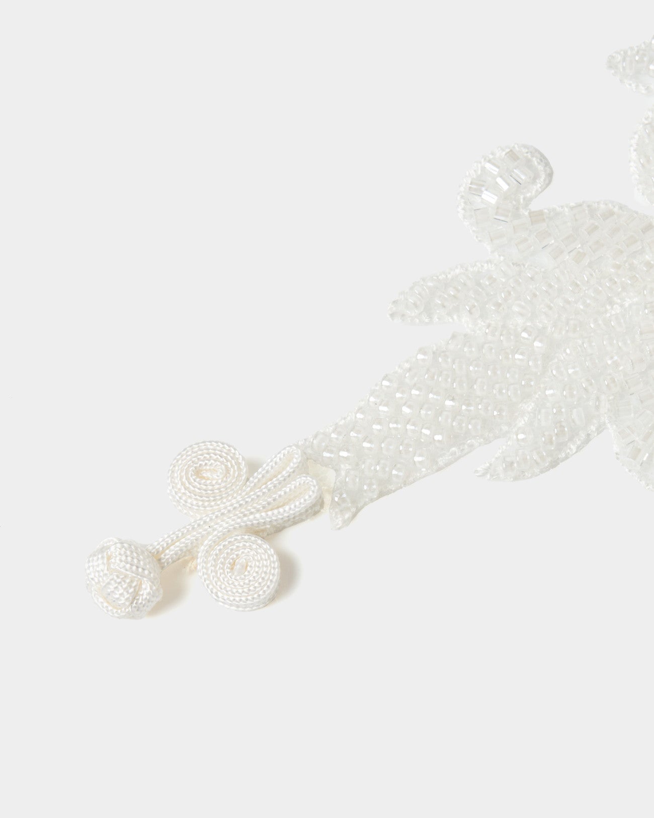 white beads china button choker【Delivery in August 2025】