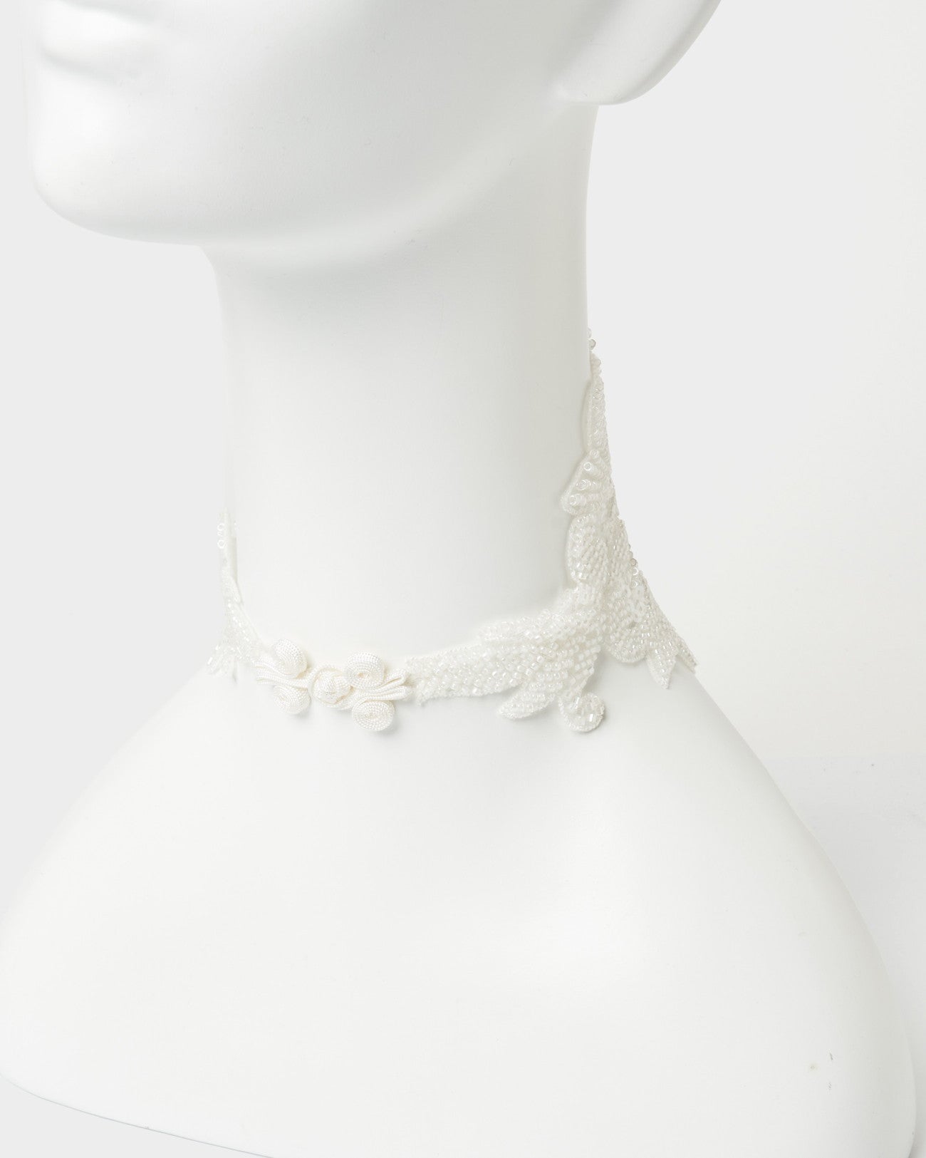 white beads china button choker【Delivery in August 2025】