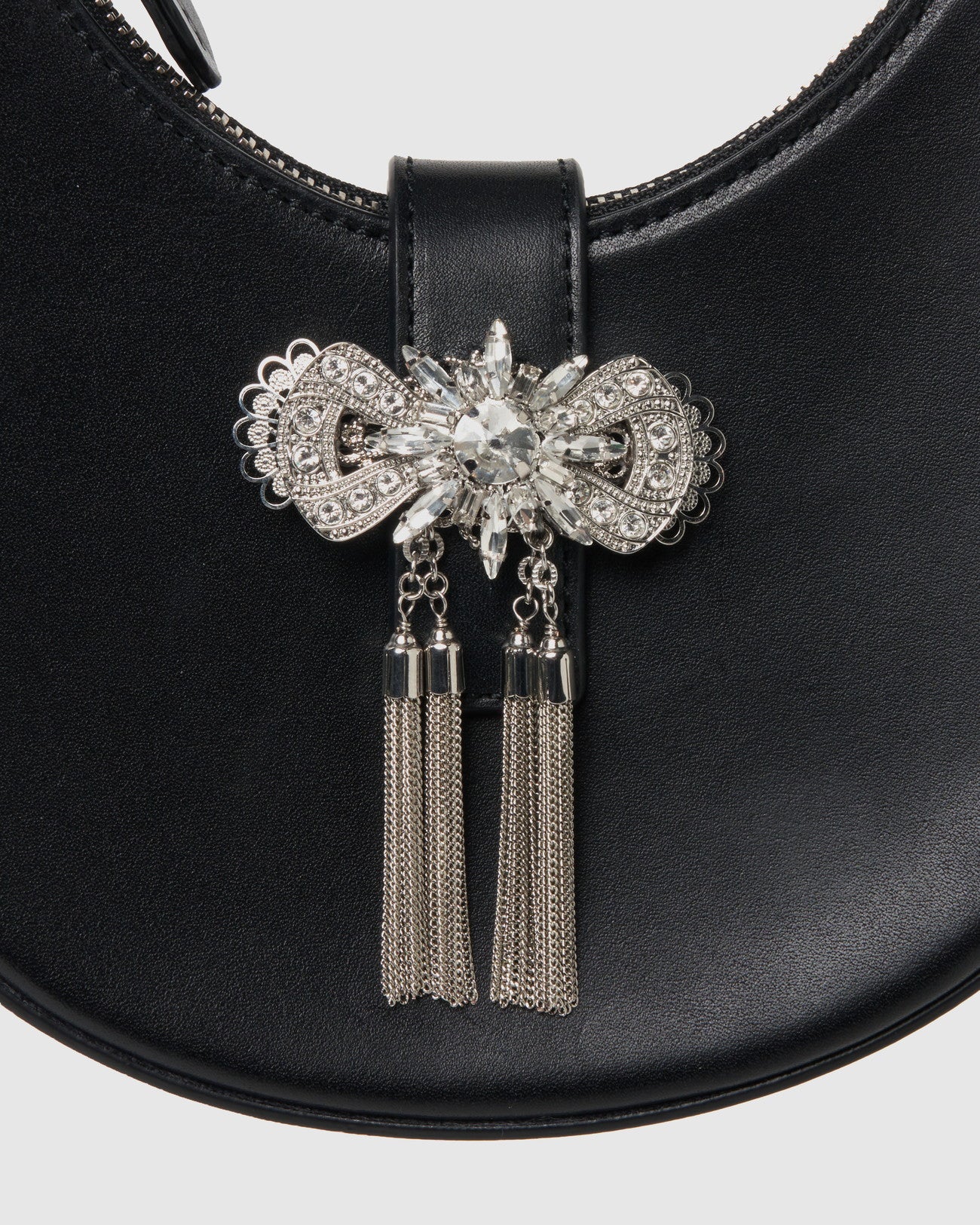 ribbon bijou half moon bag【Delivery in May 2025】