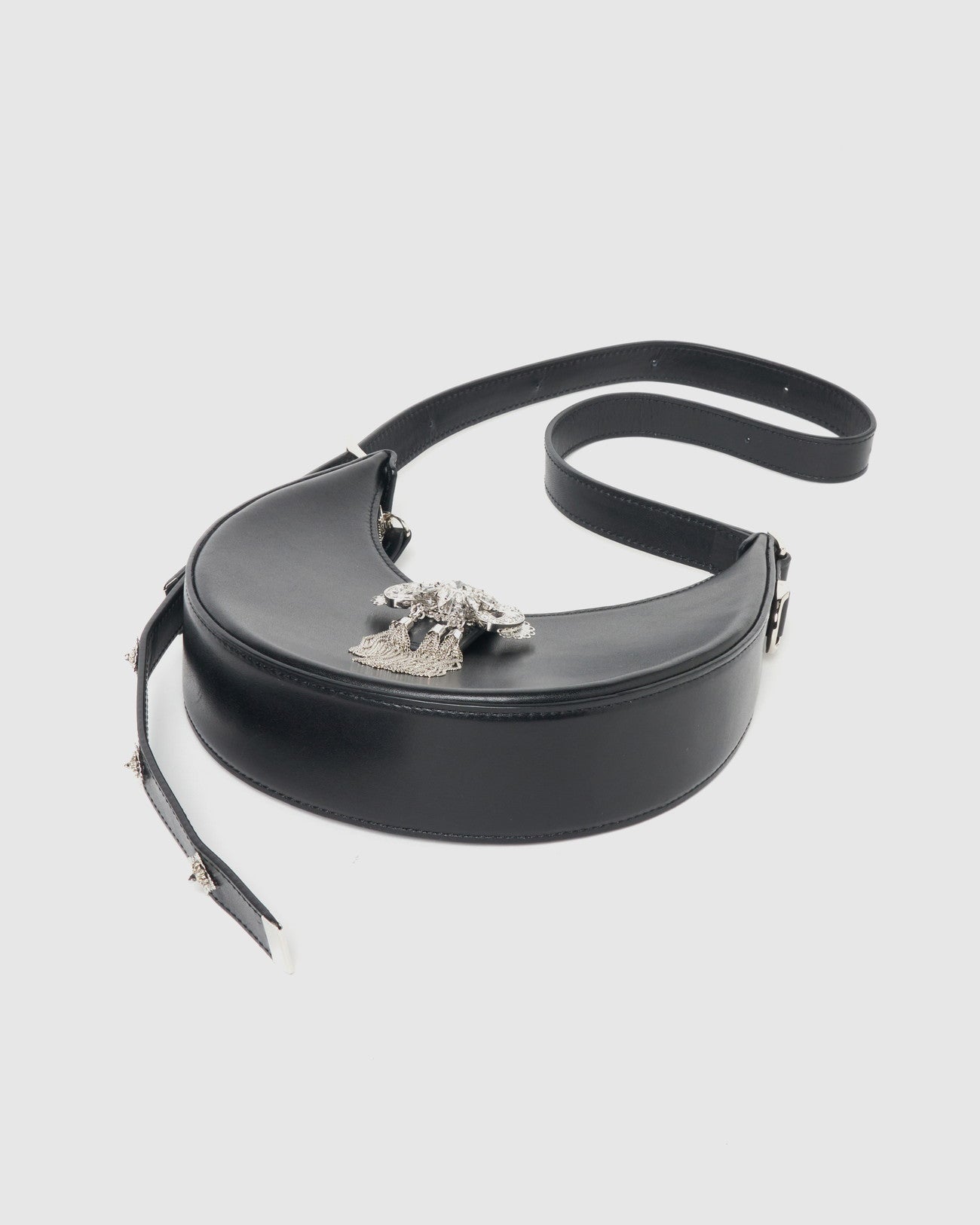 ribbon bijou half moon bag【Delivery in May 2025】