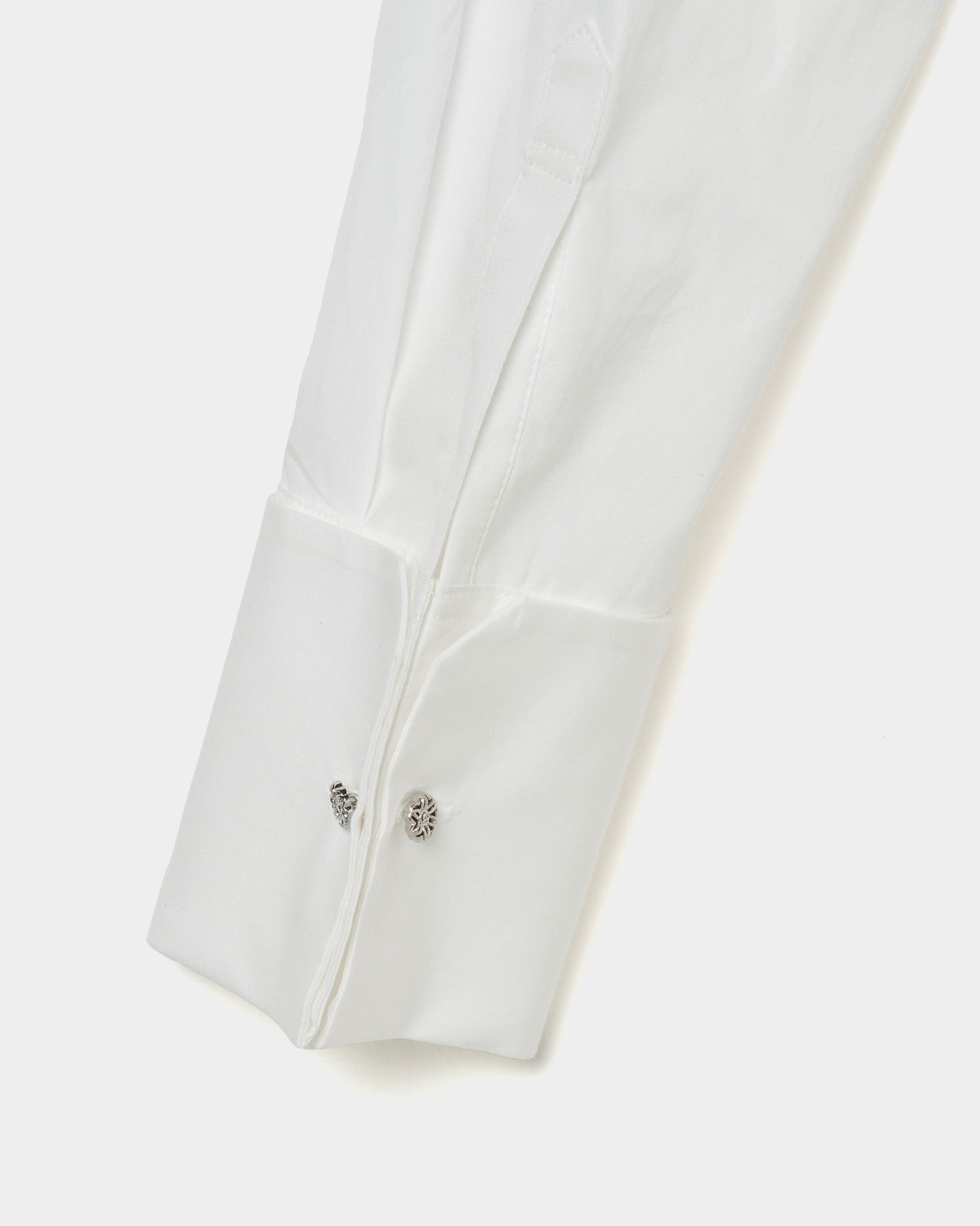 Bijou Aid shirt【Delivery in July 2025】