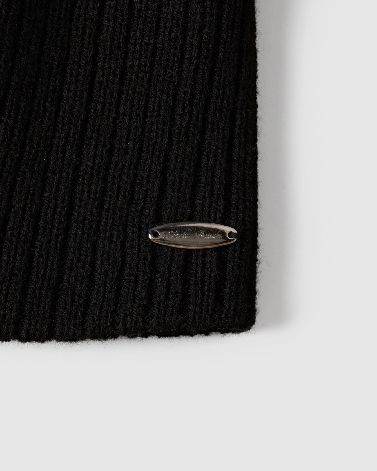 snow piles up beanie Black【Delivery in February 2025】