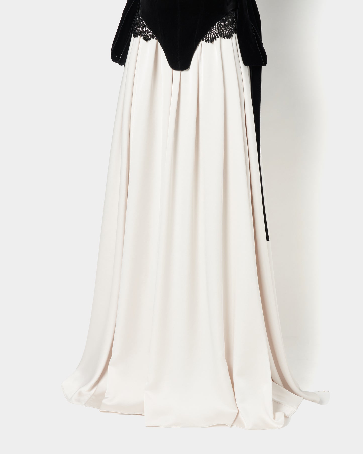side ribbon corset velvet dress【Delivery in August 2025】