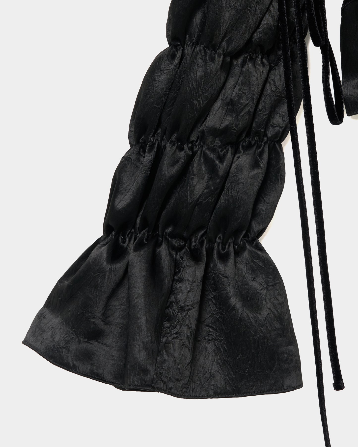front hook ribbon satin blouse Black【Delivery in July 2025】
