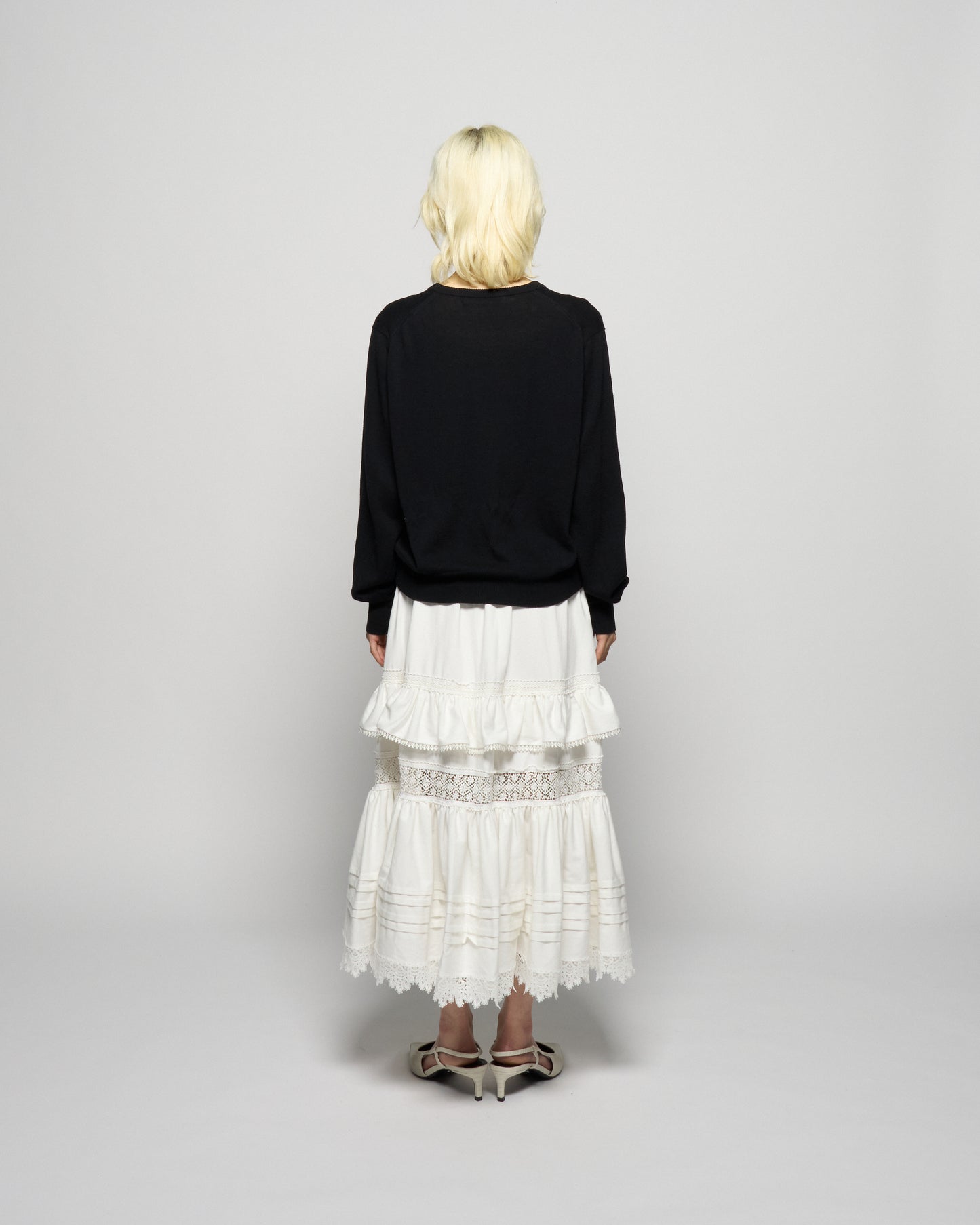 ribbon knight bijou embroidery cardigan Black【Delivery in February 2026】