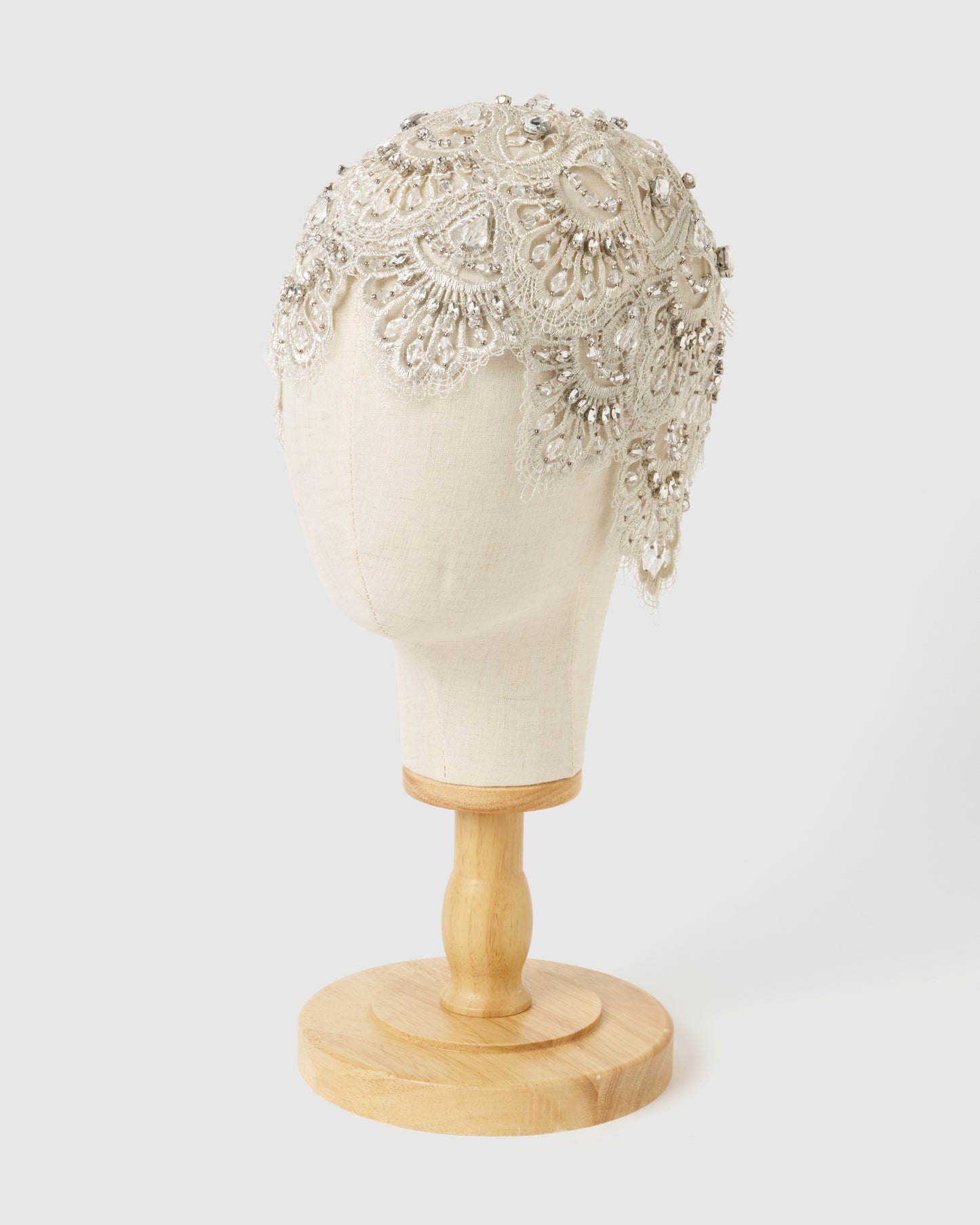 silver lace bijou head piece【Delivery in March 2026】