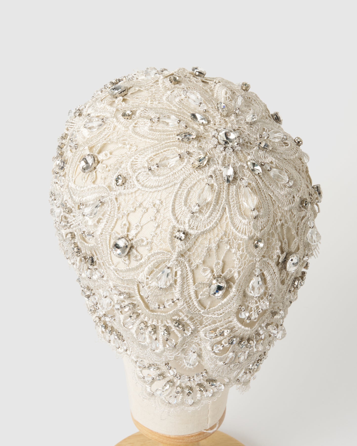 silver lace bijou head piece【Delivery in March 2026】