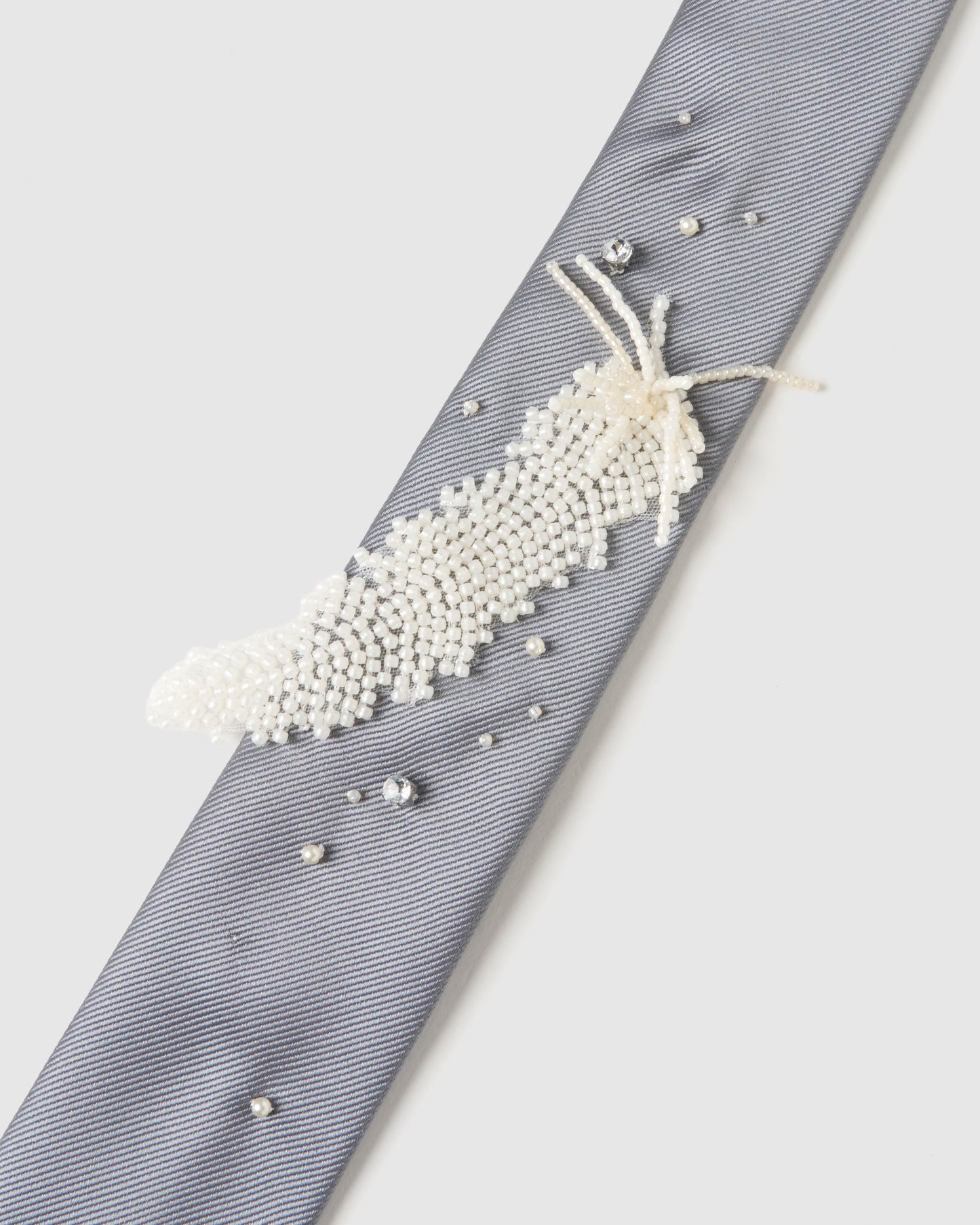 grand feather beads embroidery tie【Delivery in February 2026】