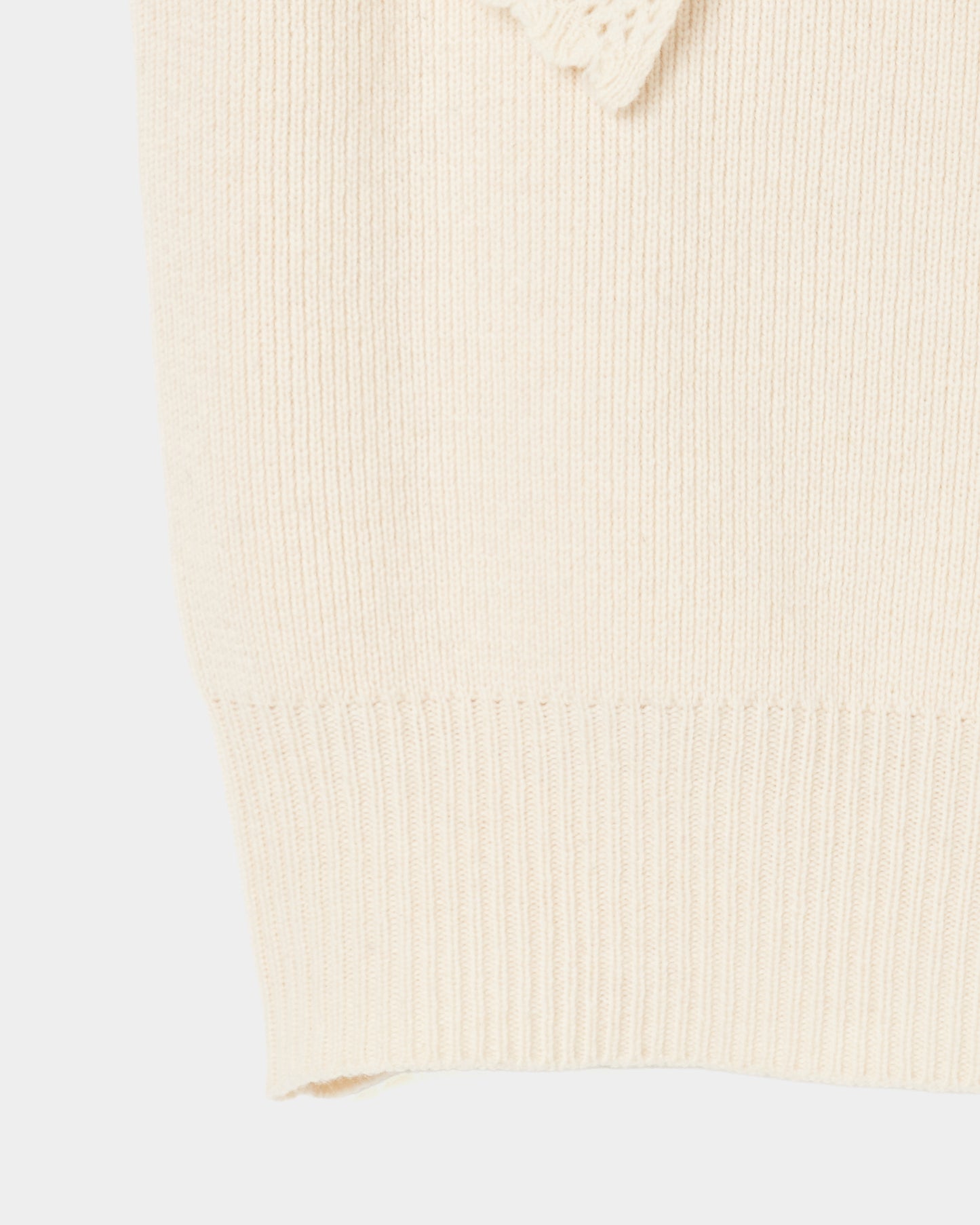 bijou tiara off-shoulder knit Ivory【Delivery in September 2025】