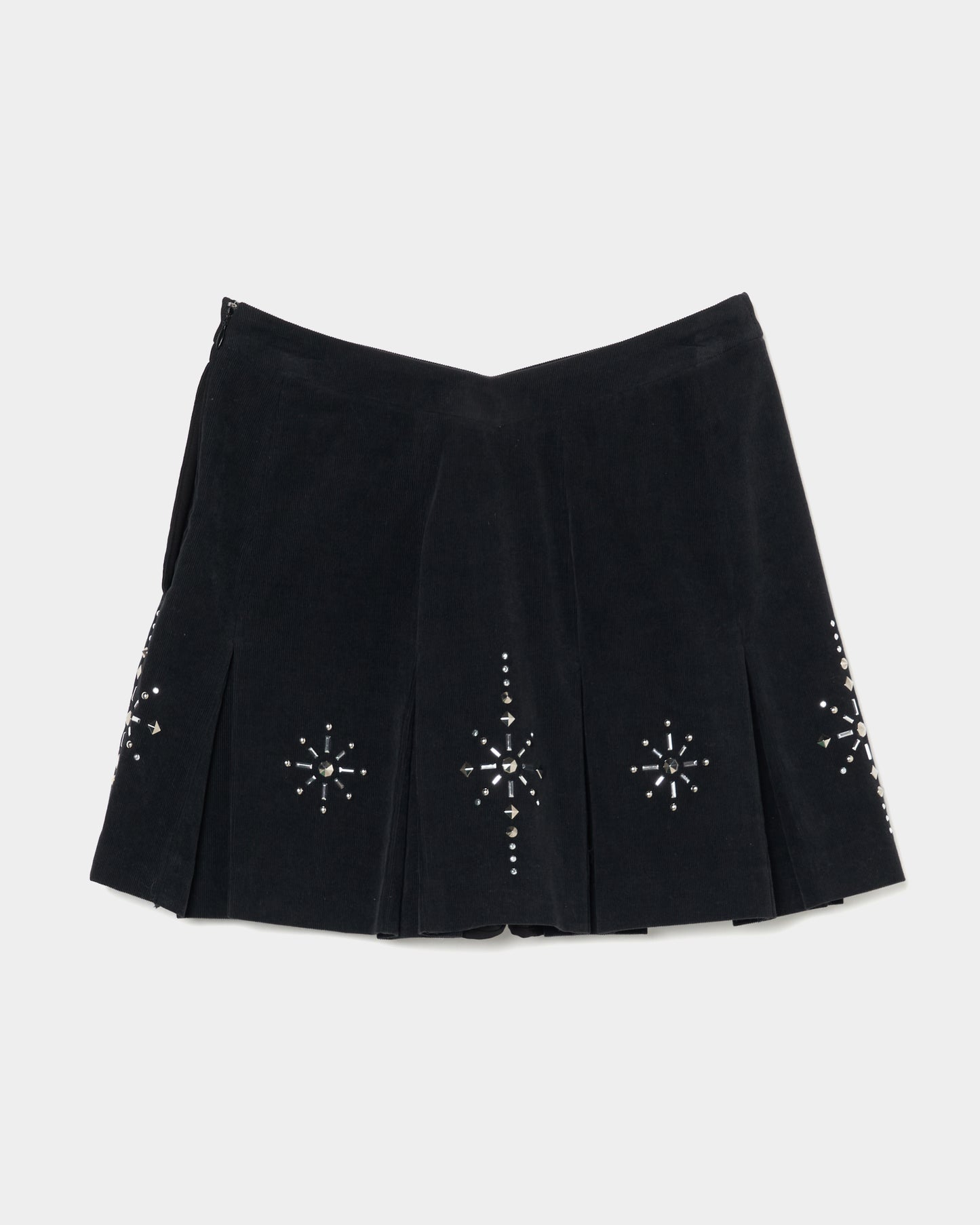 metal studs corduroy pleats skirt Black【stock】