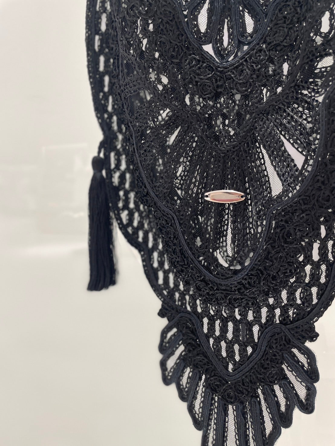 Black scale braid embroidery bag【Delivery in August 2025】