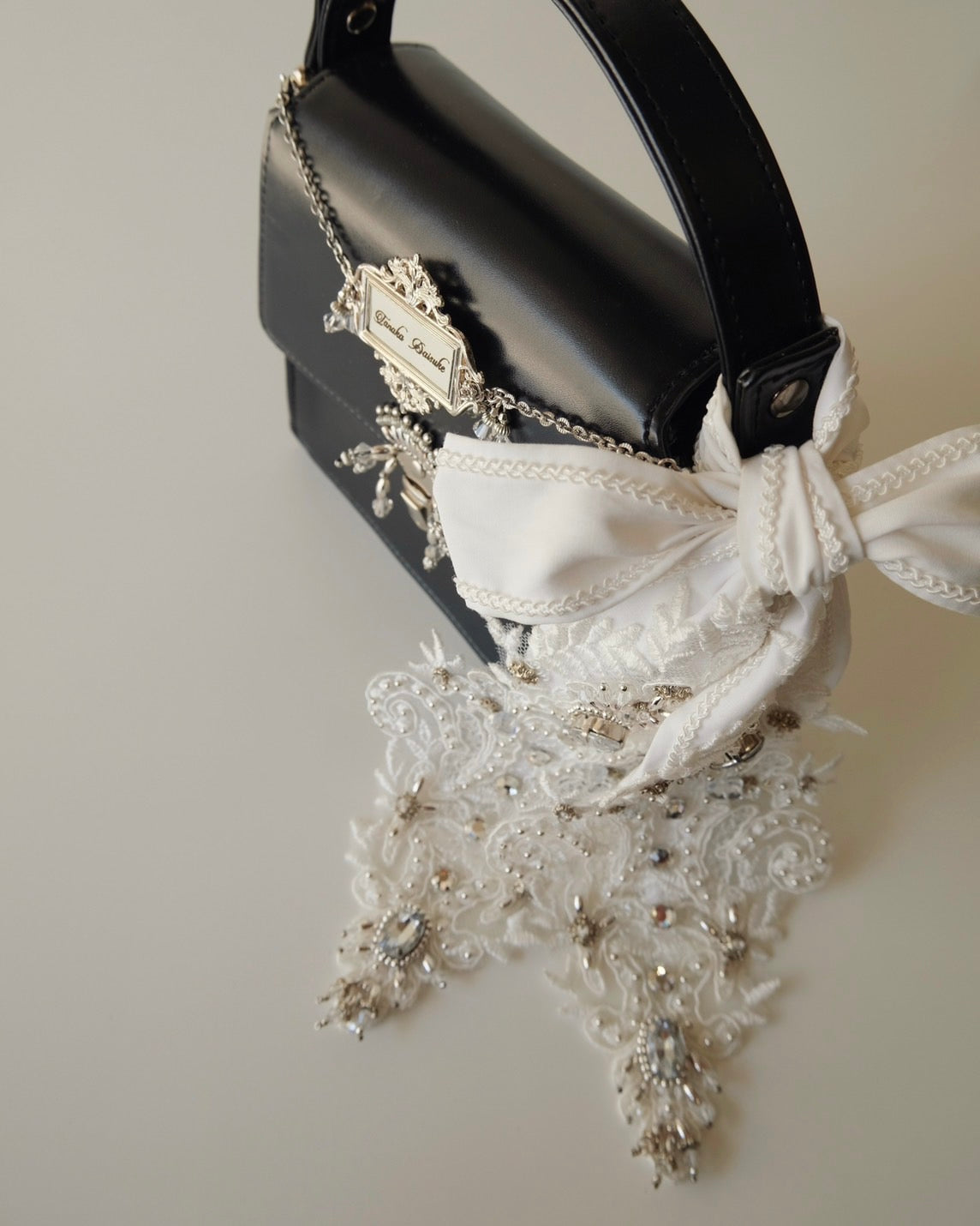 silver tag mini hand bag【Delivery in January 2026】