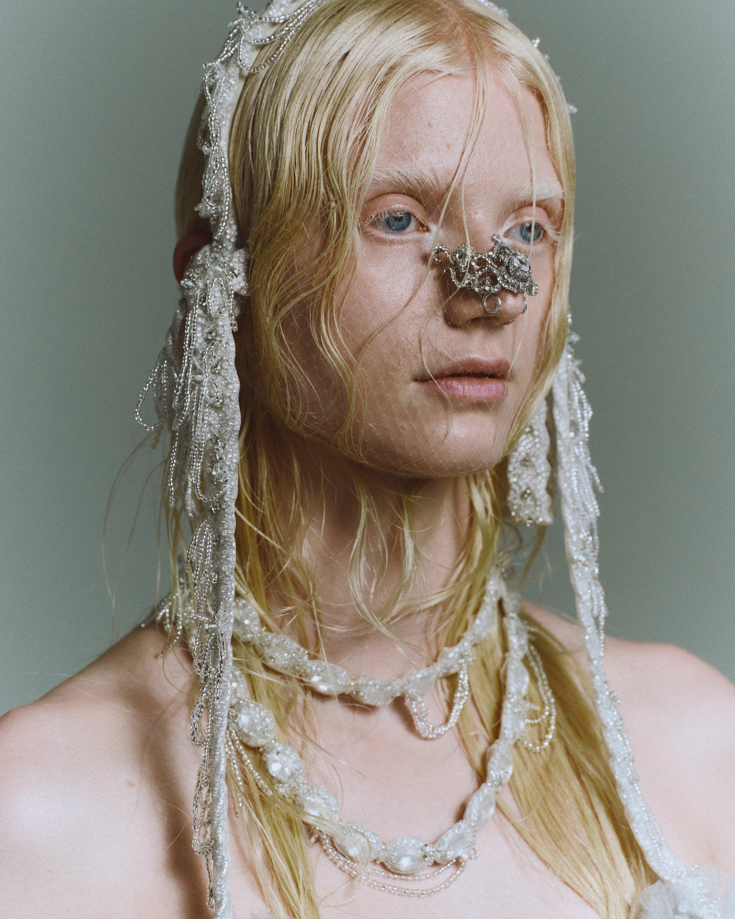 cloaked rhinestone necklace【Delivery in August 2025】