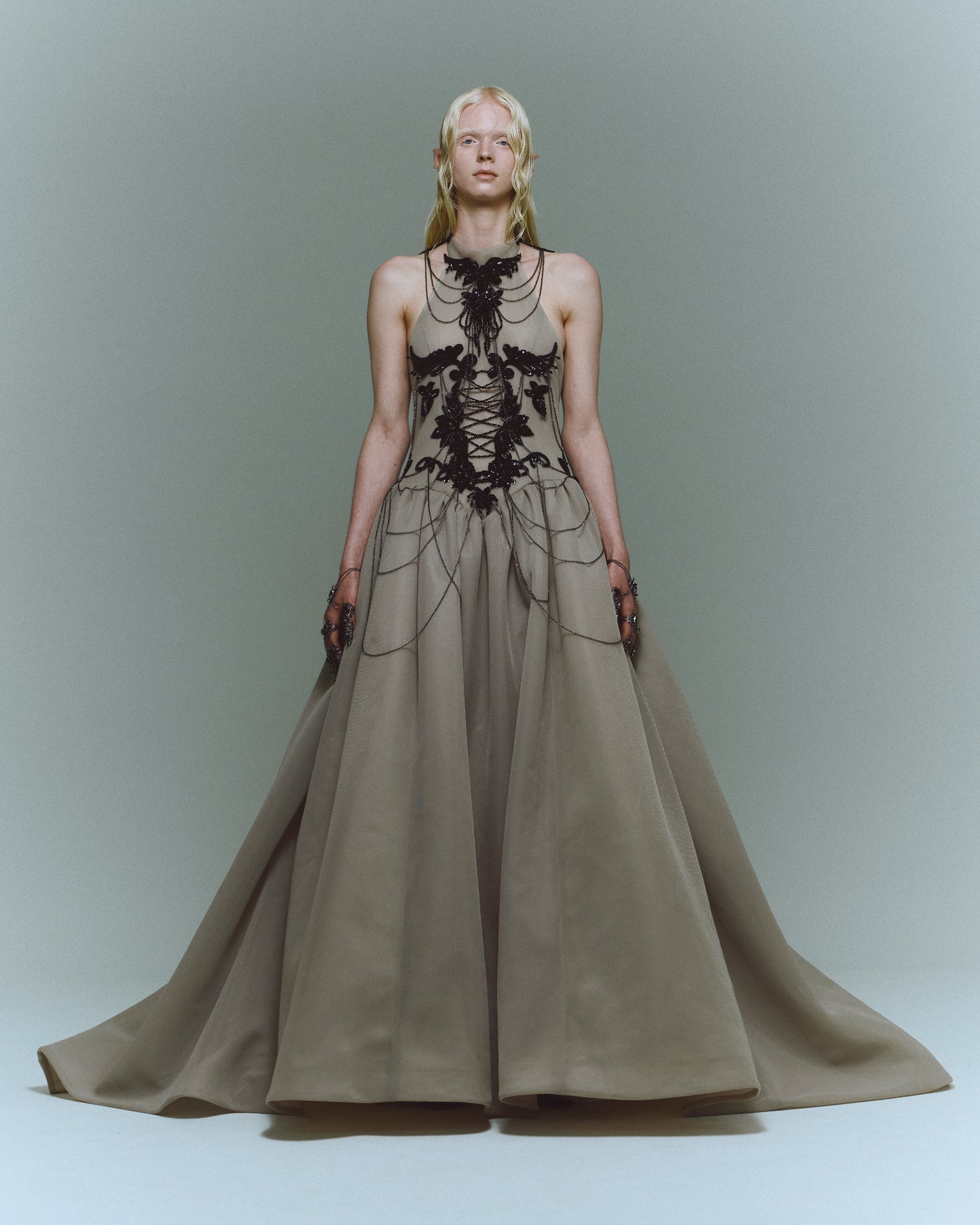 black seagrass chain dress【Delivery in November 2025】