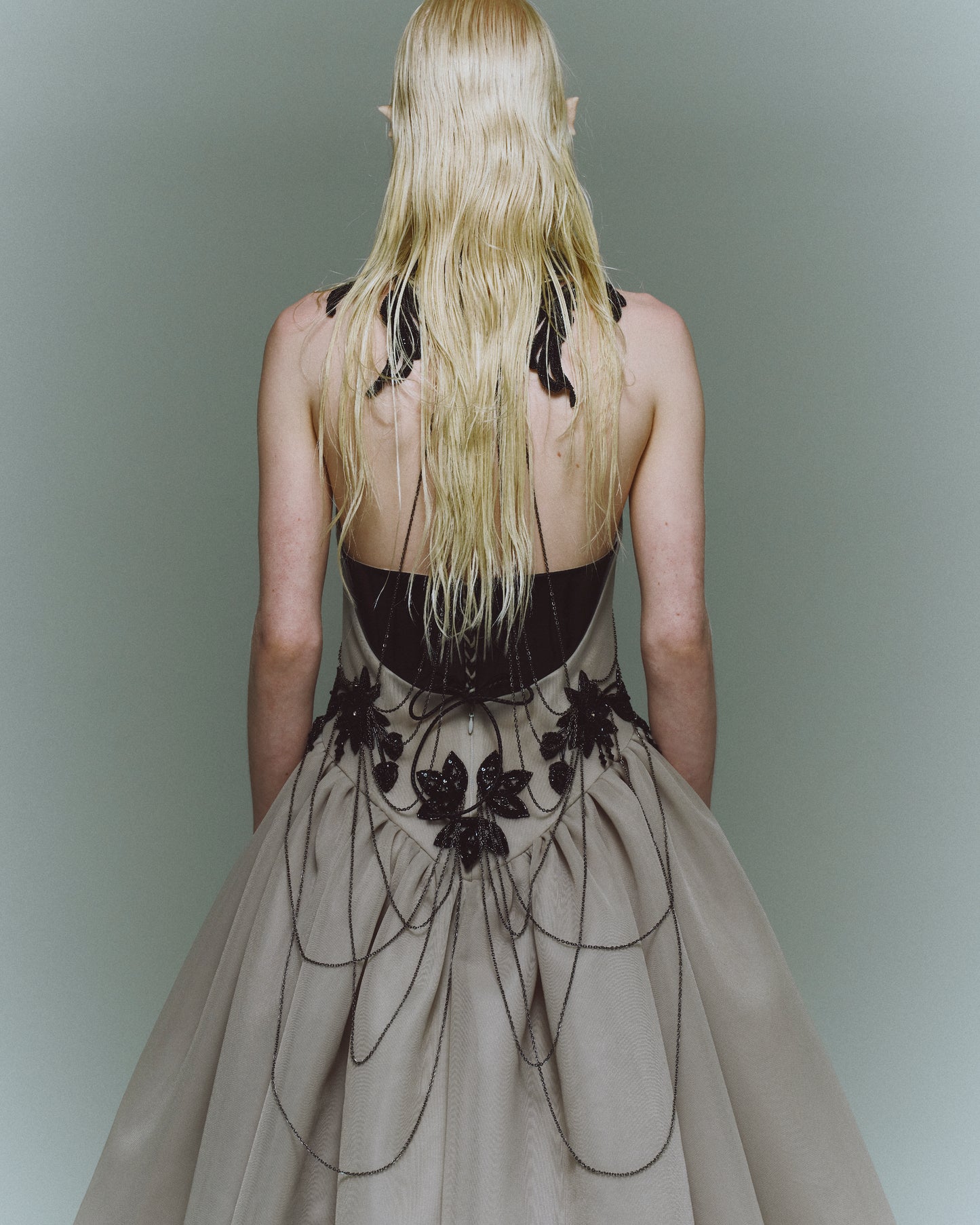 black seagrass chain dress【Delivery in August 2025】