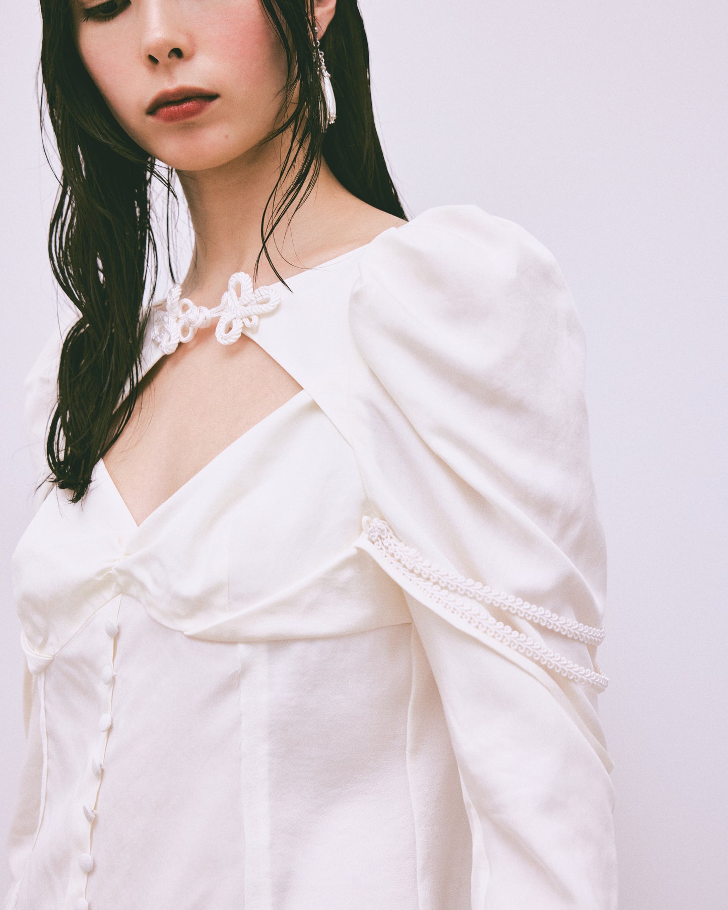layered bra puff sleeve blouse White【stock】