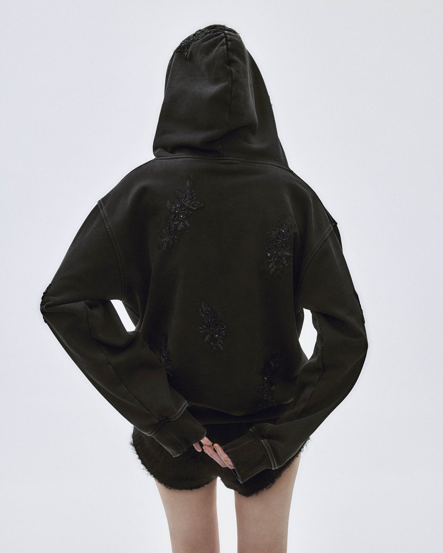 black gardening beads hoodie【Delivery in August 2025】