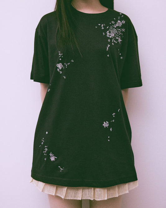 hearty childhood spangle T-shirt Black【stock】