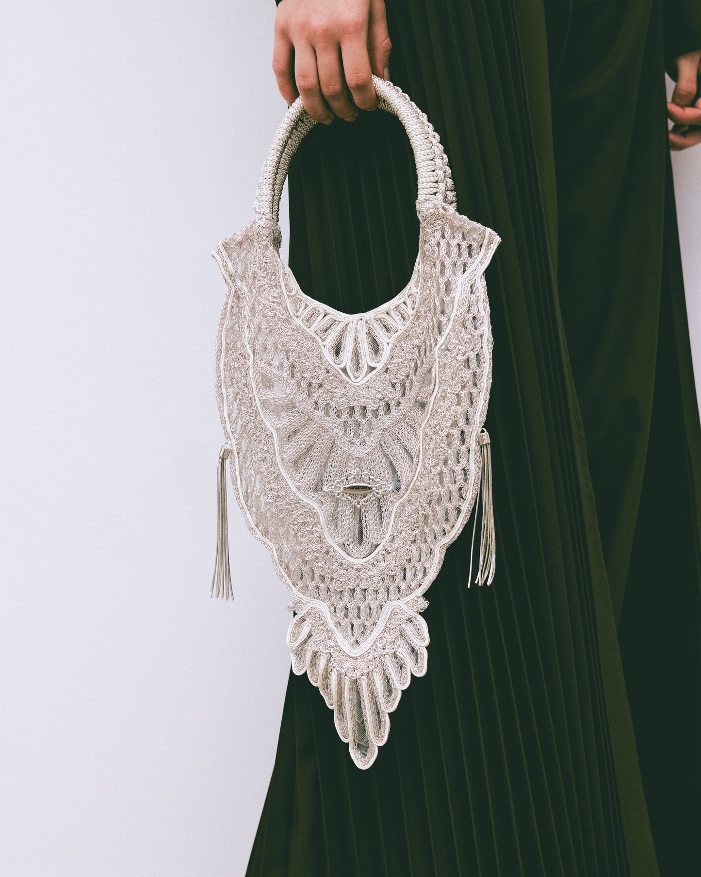 Black scale braid embroidery bag【Delivery in November 2025】