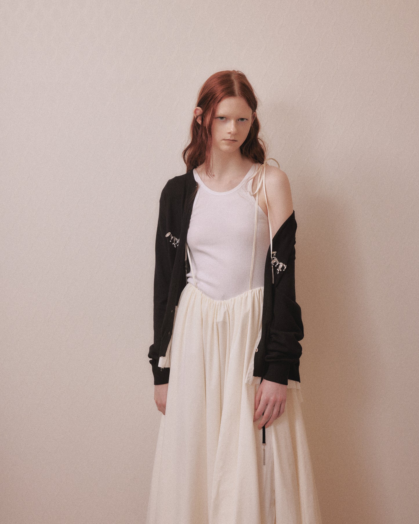 Bijou bra peplum knit cardigan Black【Delivery in February 2027】