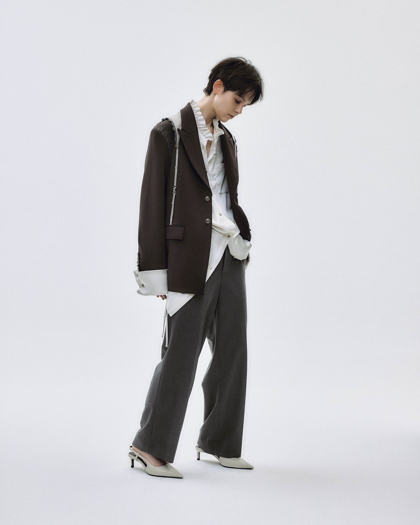 garter collar peaked lapel jacket Charcoal brown 【Delivery in December 2025】