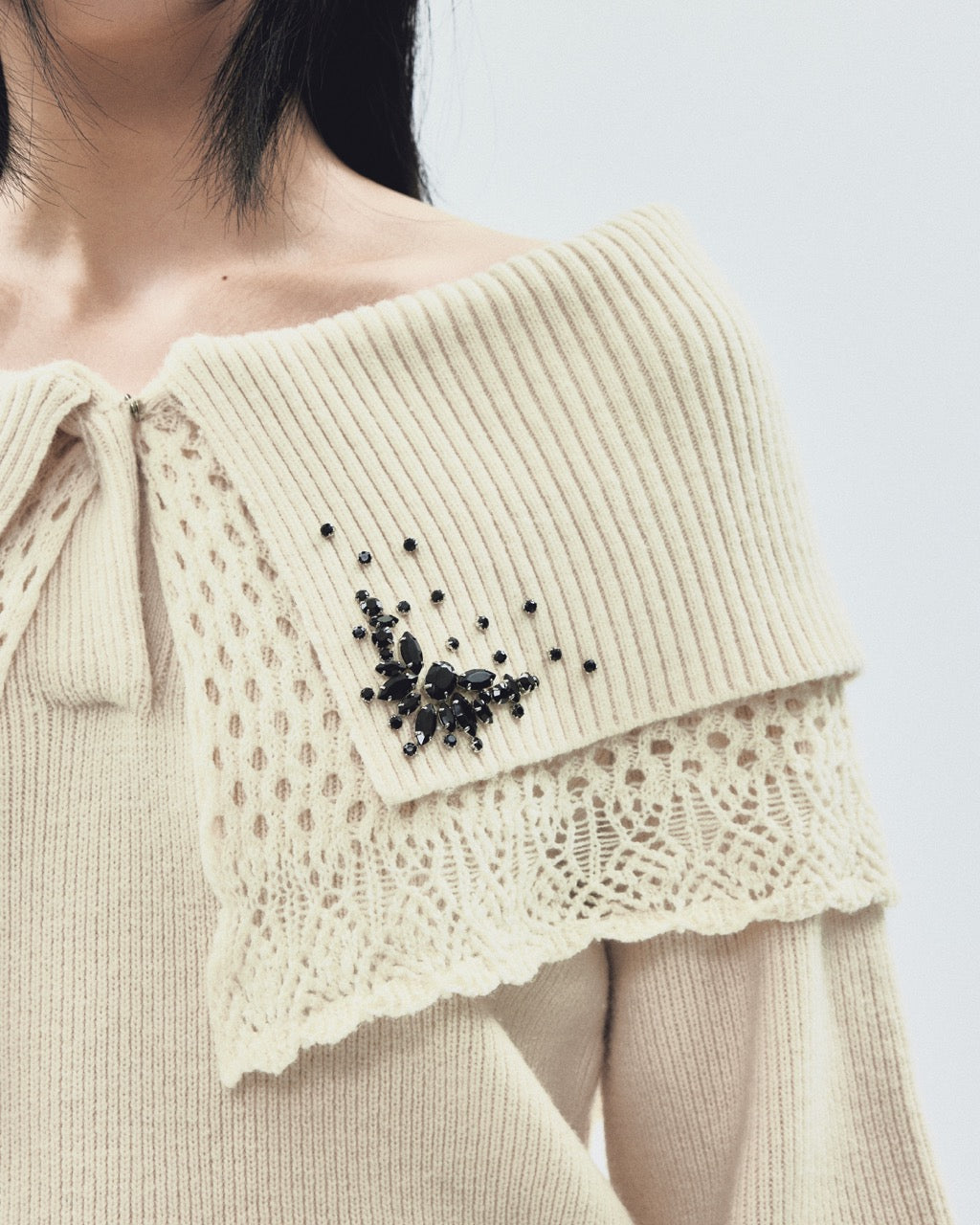 bijou tiara off-shoulder knit Ivory【Delivery in September 2025】