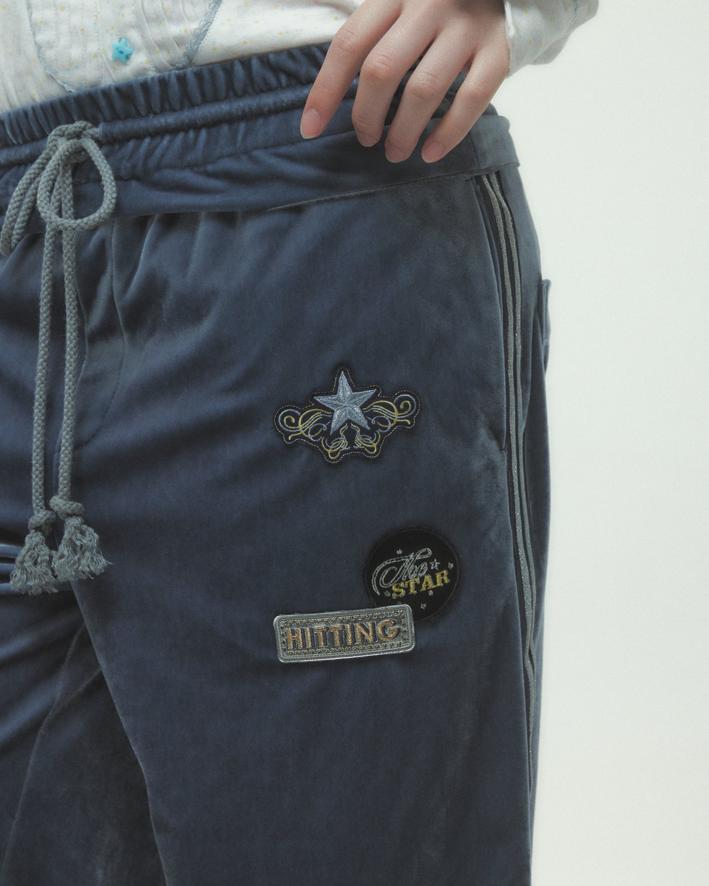 Hitting the star velour pants Blue【Delivery in September 2026】