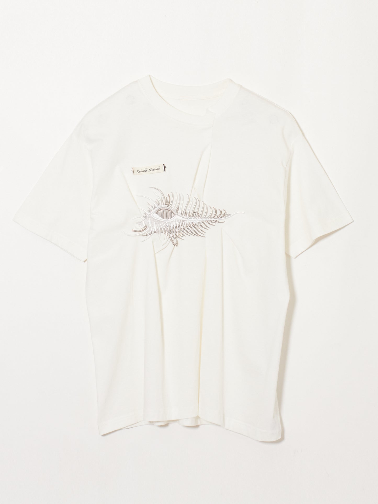 AKKIGAI on White T-shirt【stock】