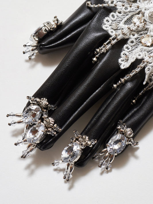 snow bijou faux leather half globe【Delivery in January 2023】