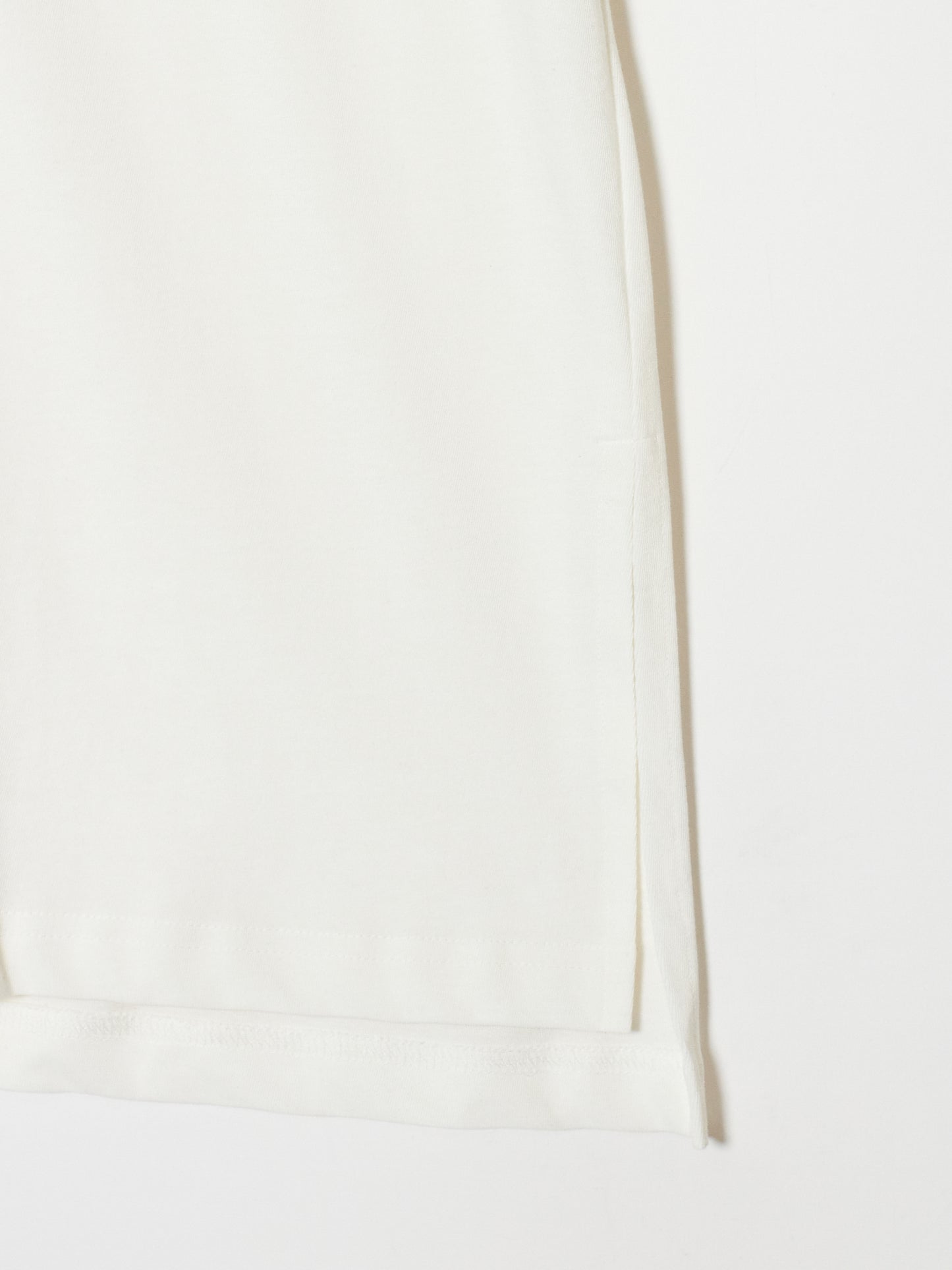 Pearl bra T-shirt White【Delivery in January 2023】