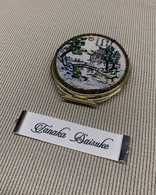 Idyllic landscape compact mirror (gold)【stock】