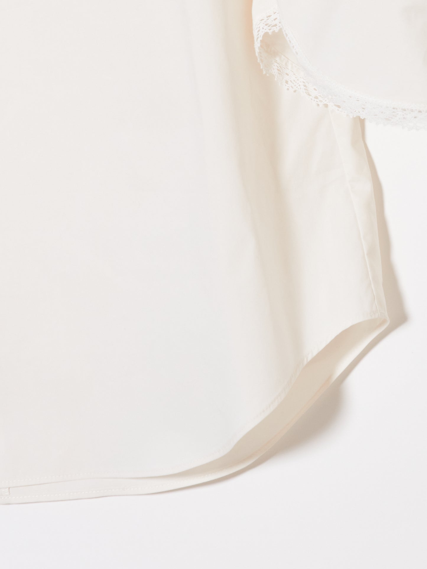 Puff sleeve blouse White