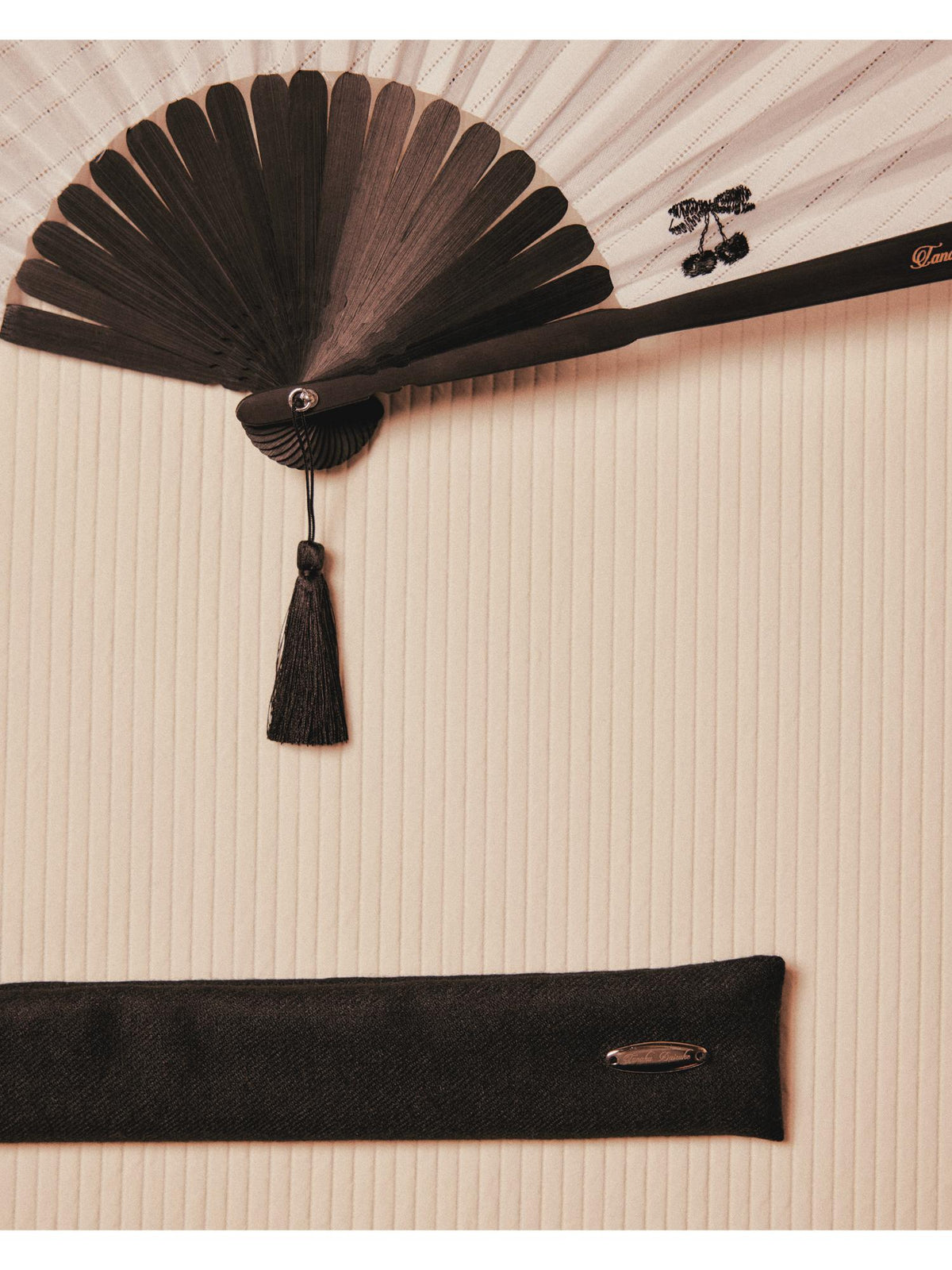 【店頭先行販売】cherry embroidery tassel fan 【Stock】