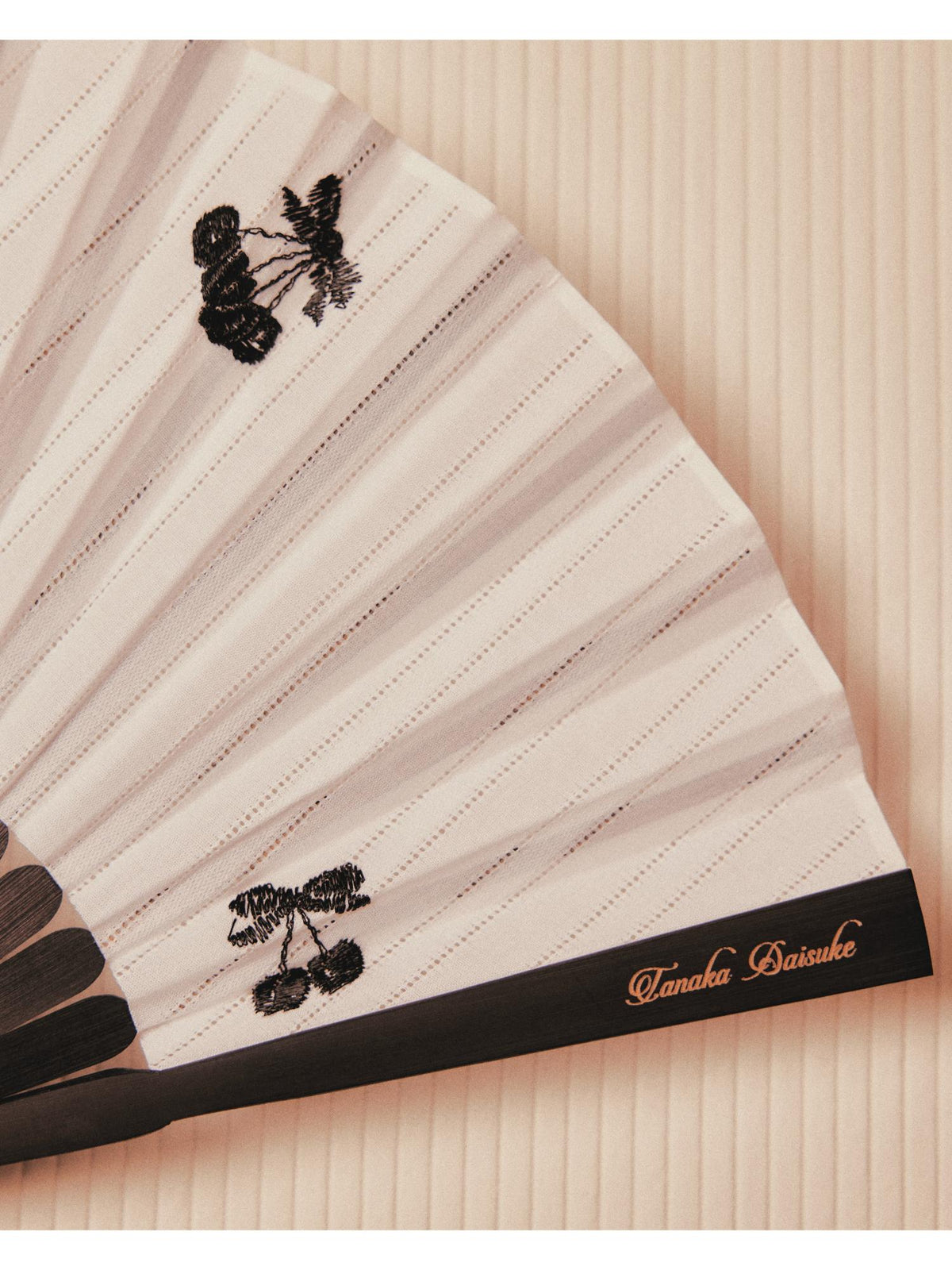 【店頭先行販売】cherry embroidery tassel fan 【Stock】