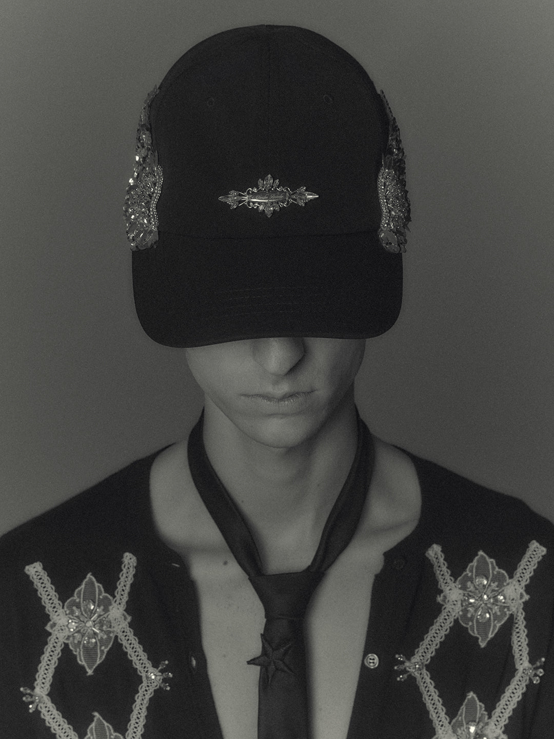 Black star tie【Delivery in February 2027】