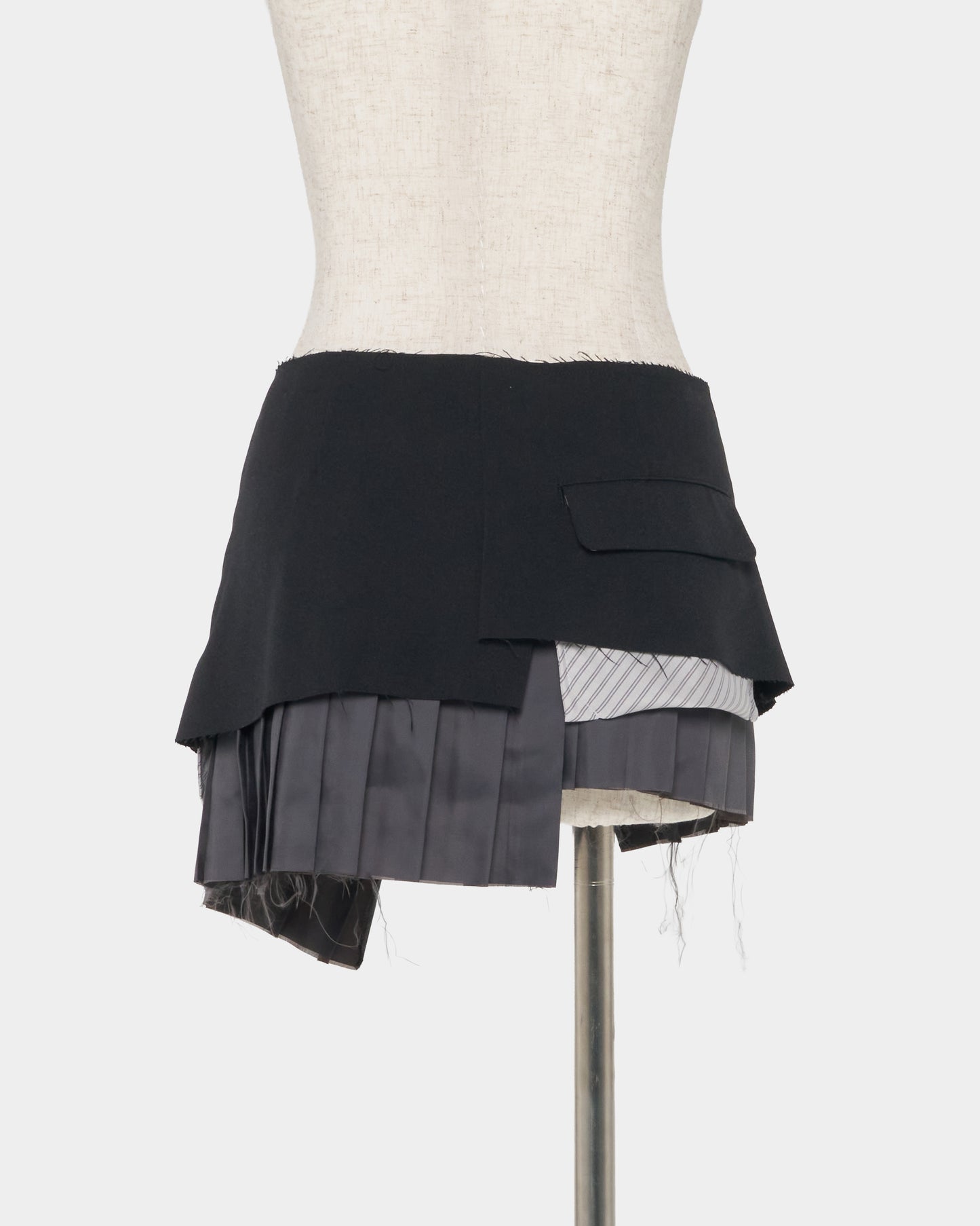Pleated lining wrap skirt Black【Delivery in January 2027】