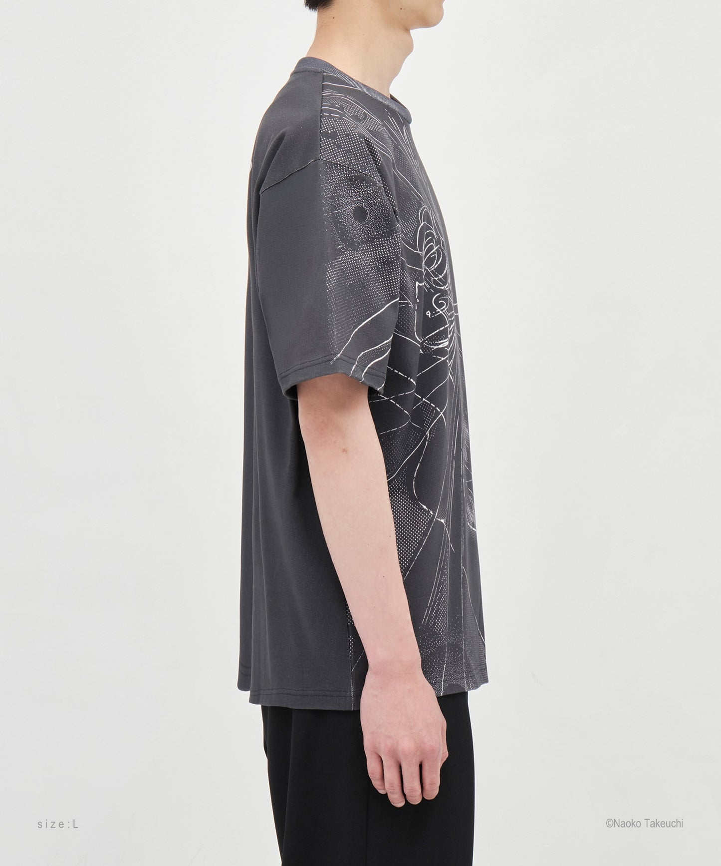 Eternal Sailor Moon T-shirt (Black)【stock】