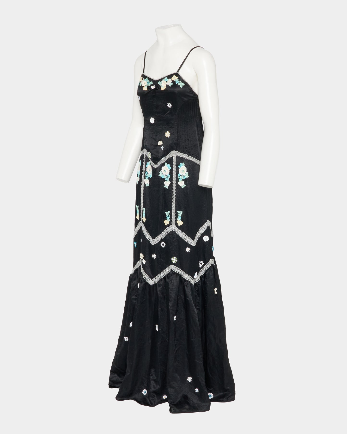 Silver lace floral dress【Delivery in March 2027】