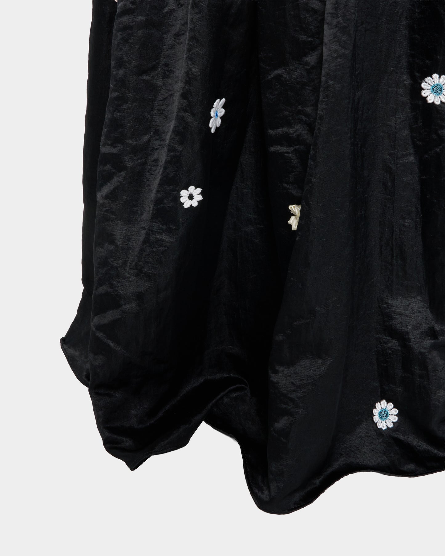 Silver lace floral dress【Delivery in March 2027】