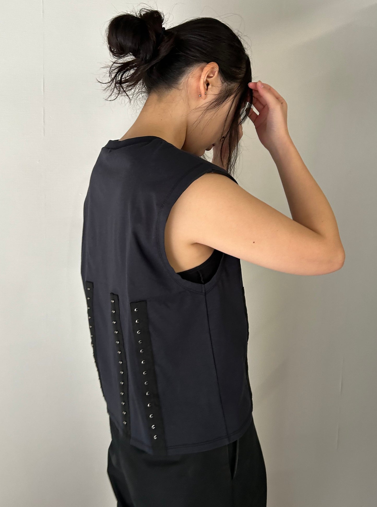 no sleeve hook tops Black【Delivery in July 2024】
