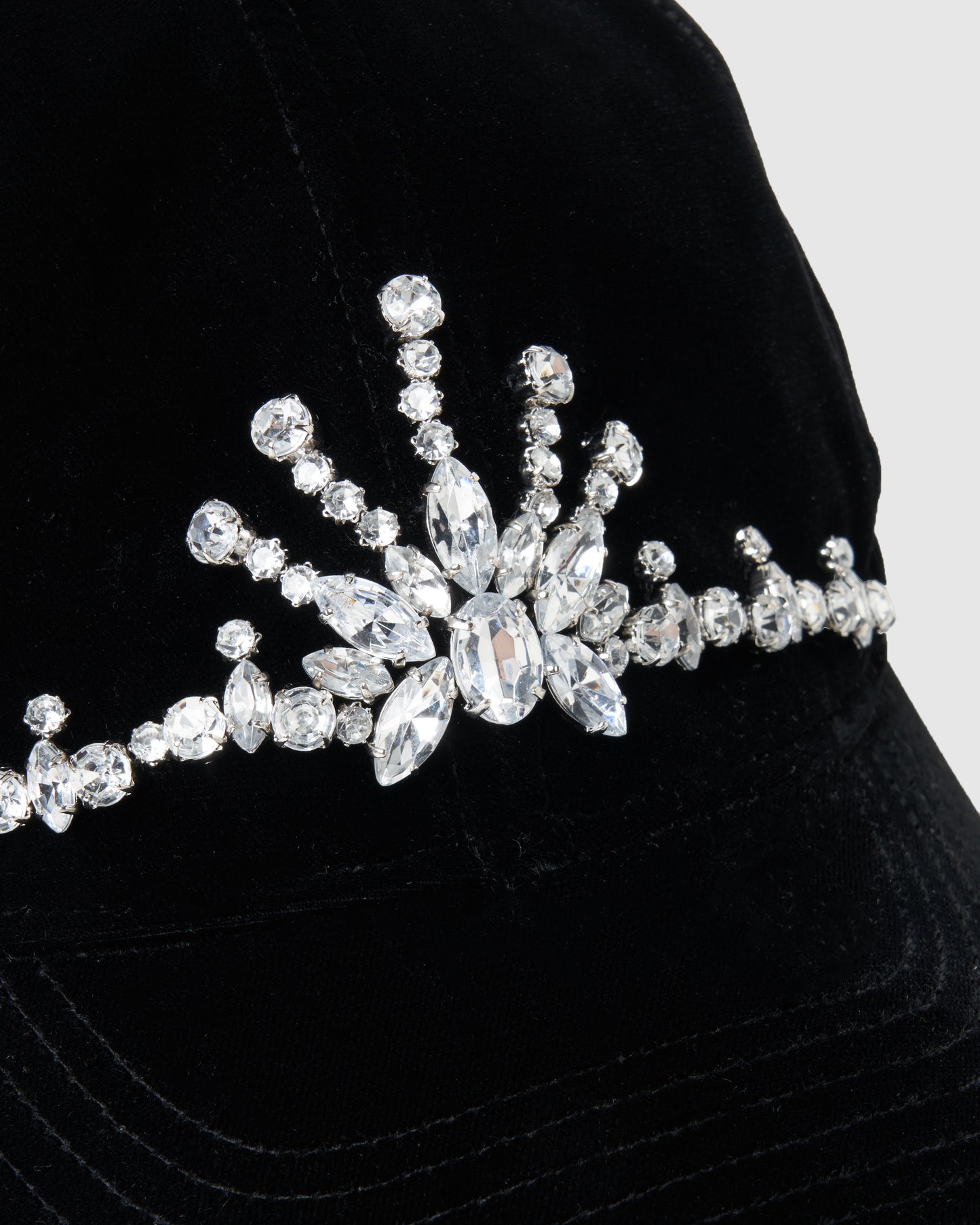 bijou tiara velvet cap【Delivery in August 2025】