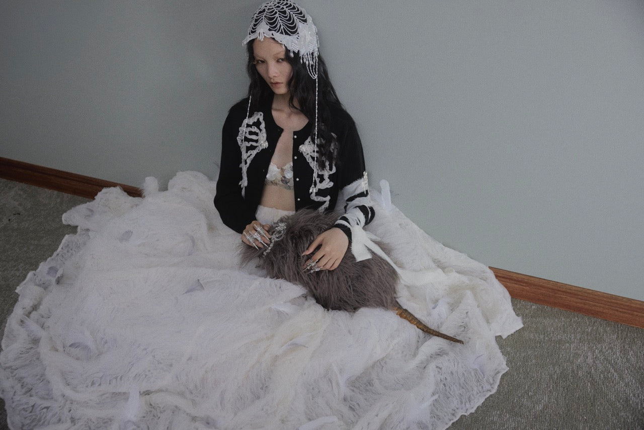 TANAKA DAISUKE Black Cherry Embroidery MASK – tanakadaisuke