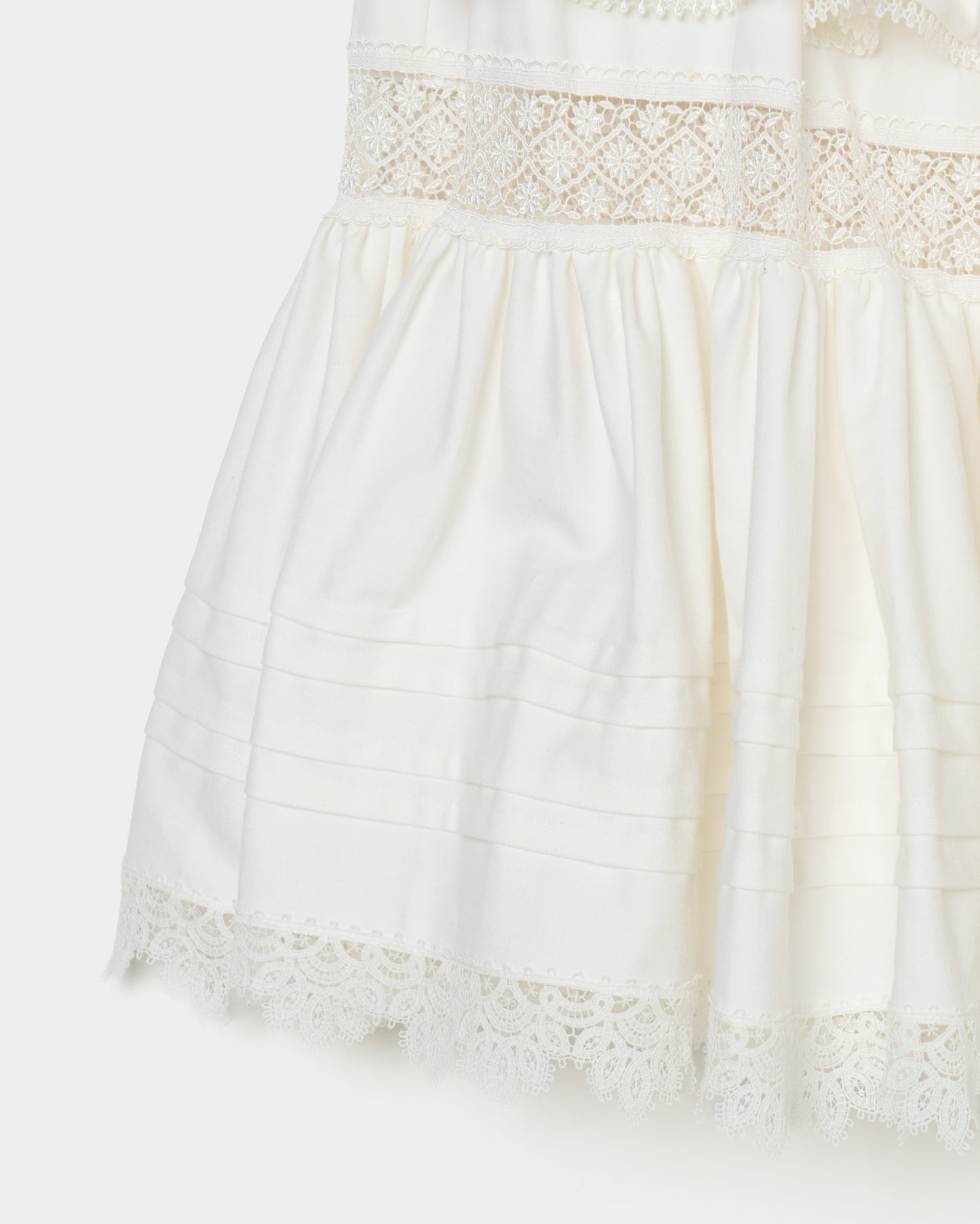 tiered lace frill skirt White【Delivery in February 2026】