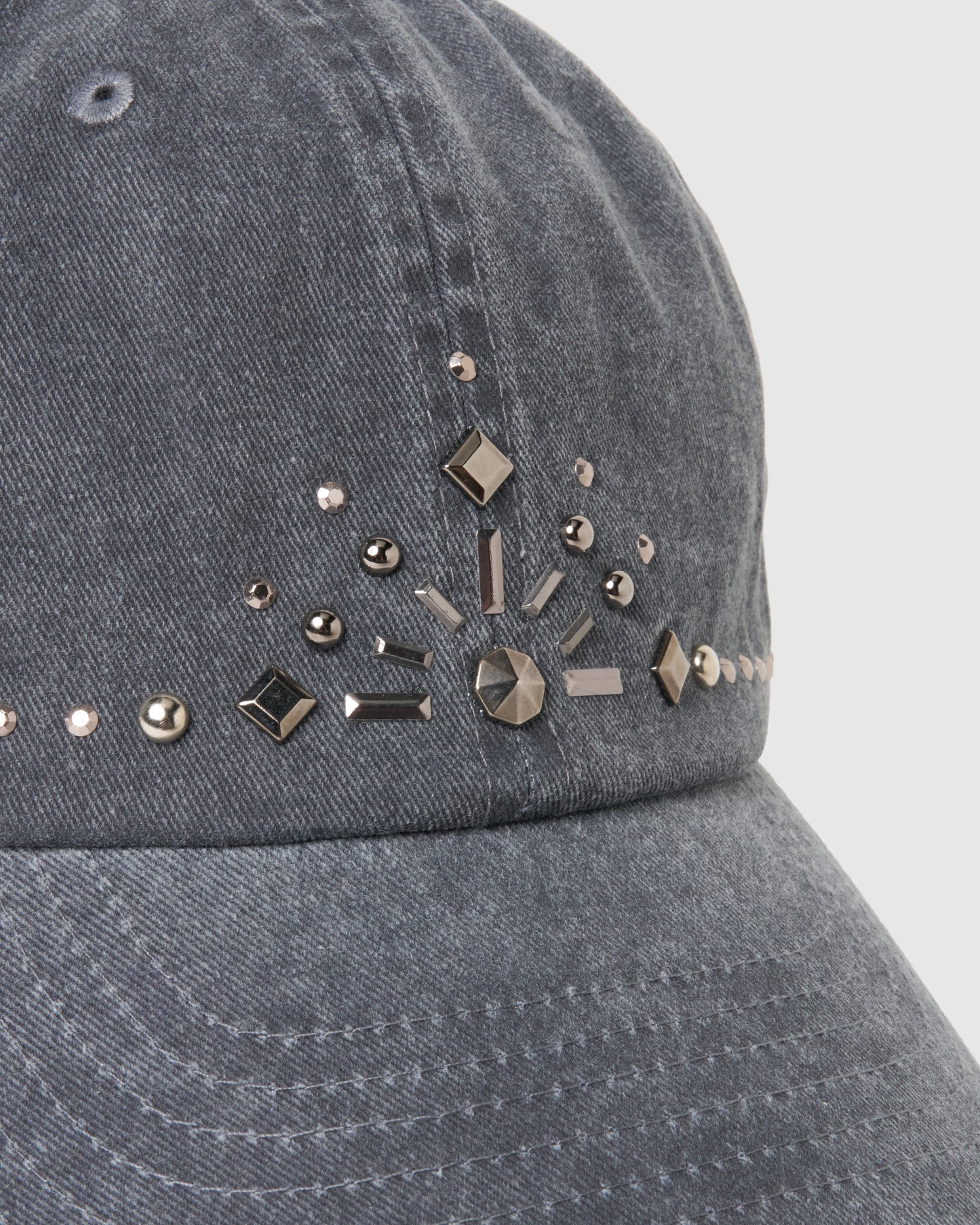 silver metal tiara cap Gray【stock】