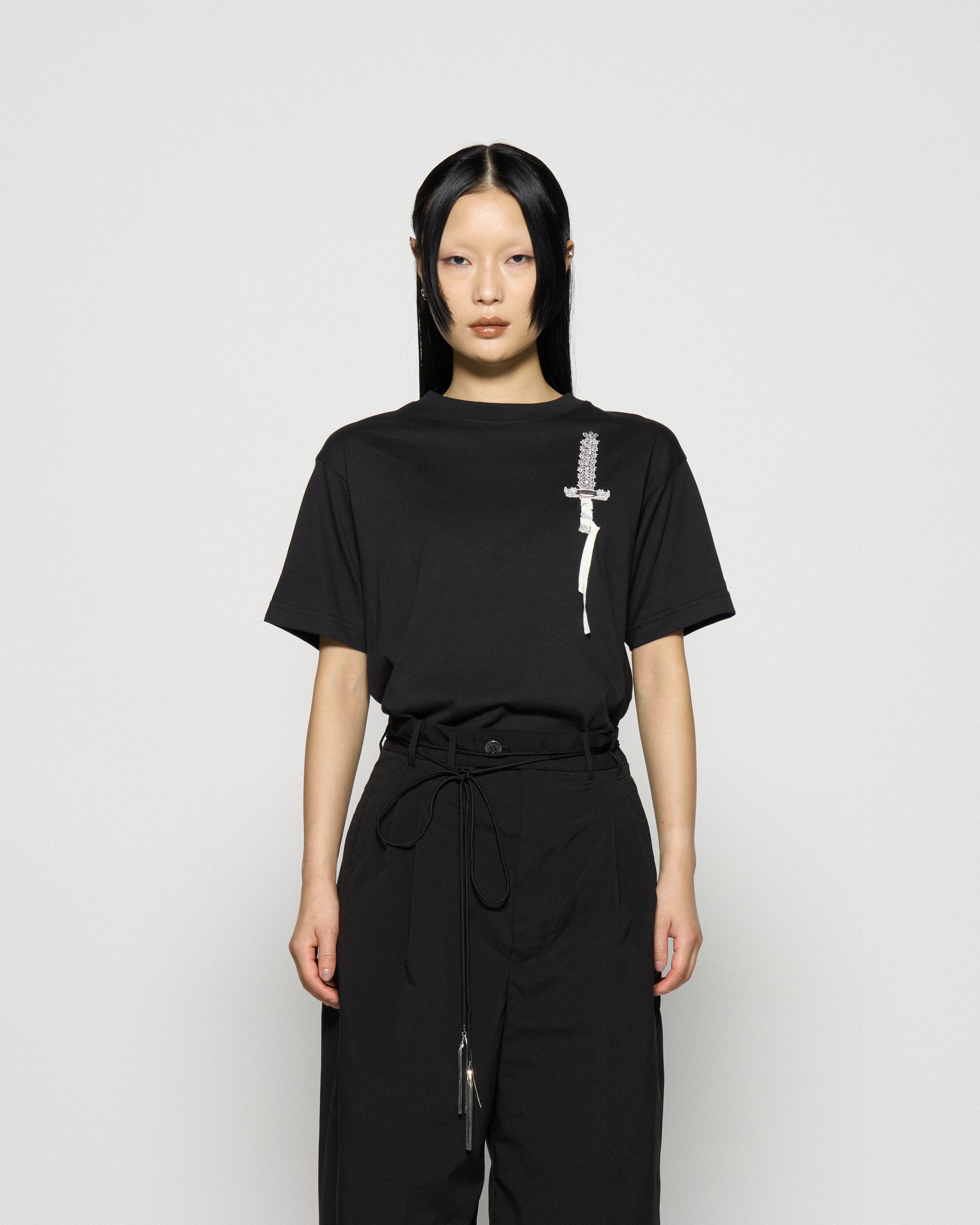 lace knight embroidery T-shirt【stock】 – tanakadaisuke