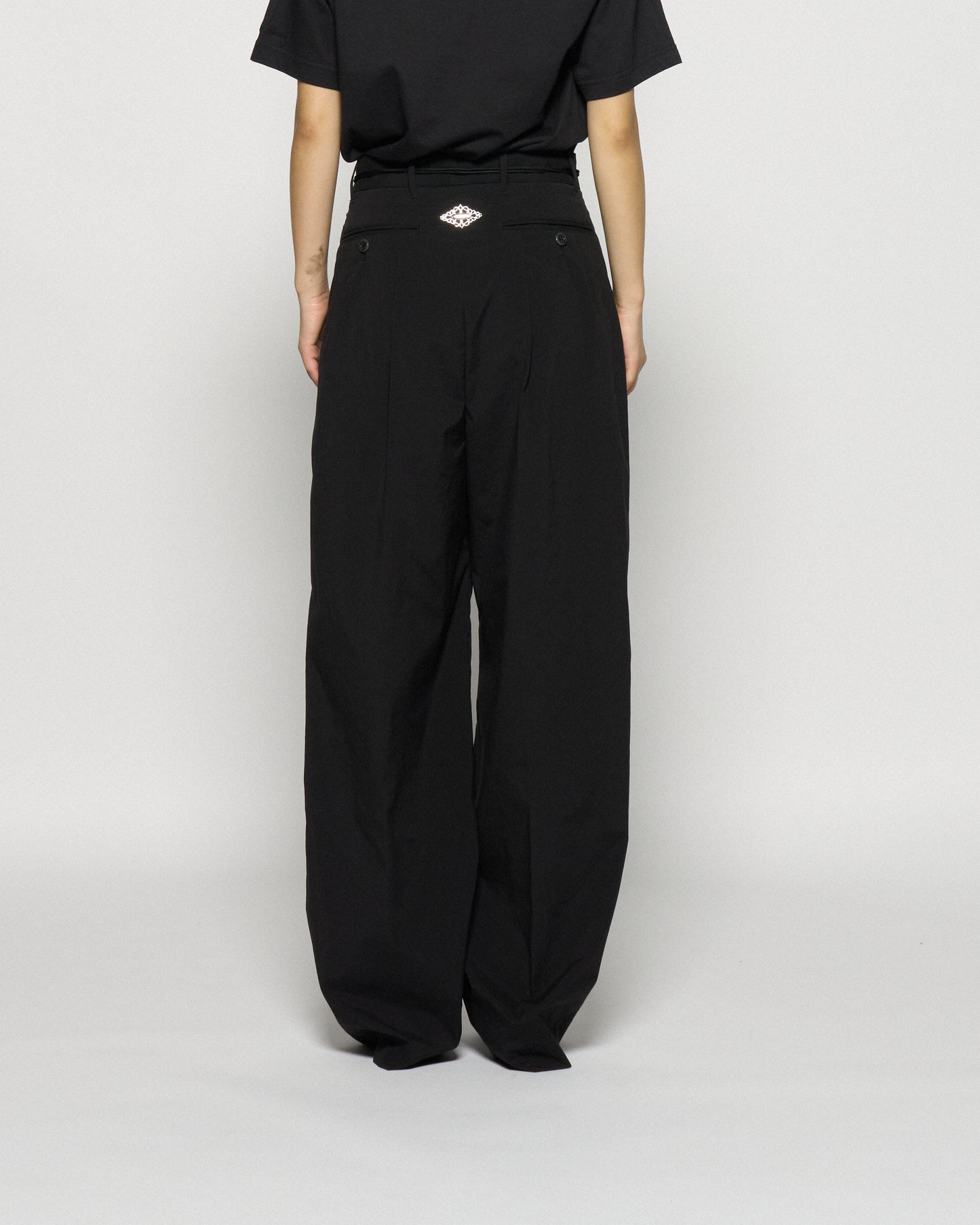 taslan tuck pants Black【Delivery in March 2026】