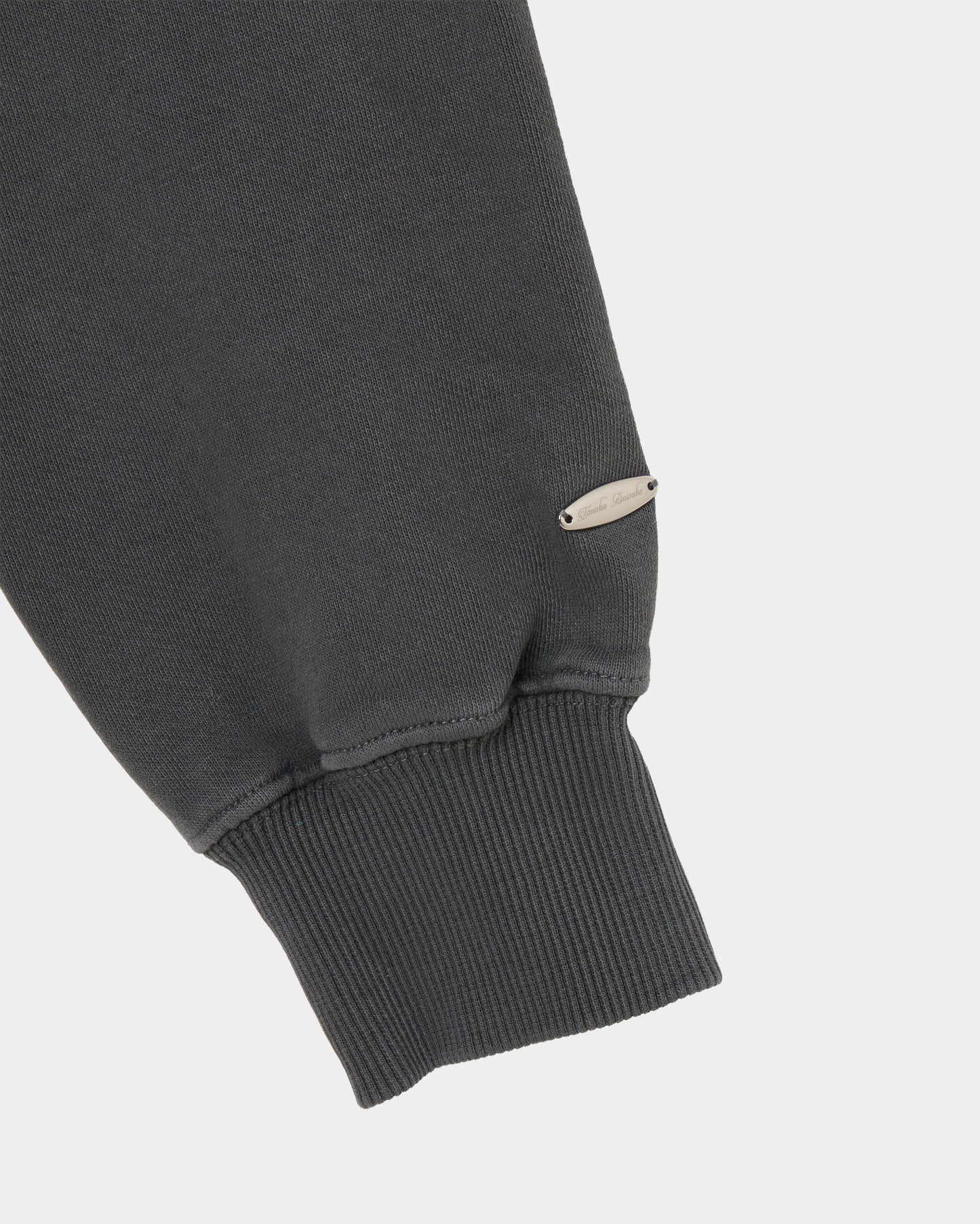 LOVE sparkle pullover Black【Delivery in March 2026】